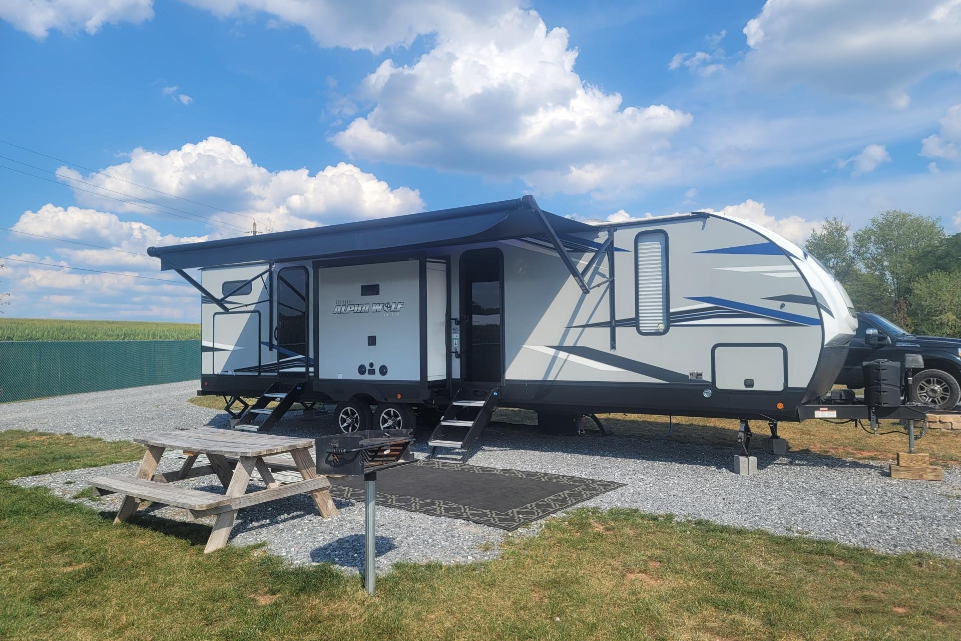 NEW- Sleeps 10 and has EVERYTHING!