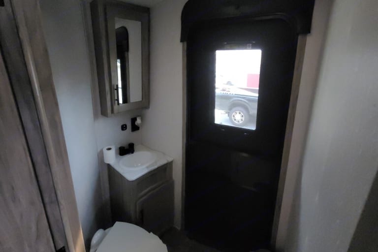 NEW- Sleeps 10 and has EVERYTHING!