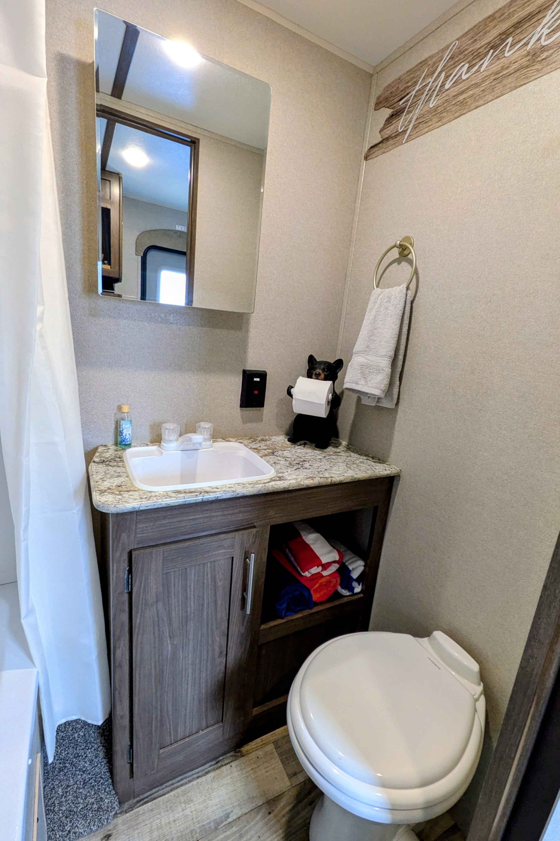 Summer Fun 25' Keystone Hideout LHS Travel Trailer