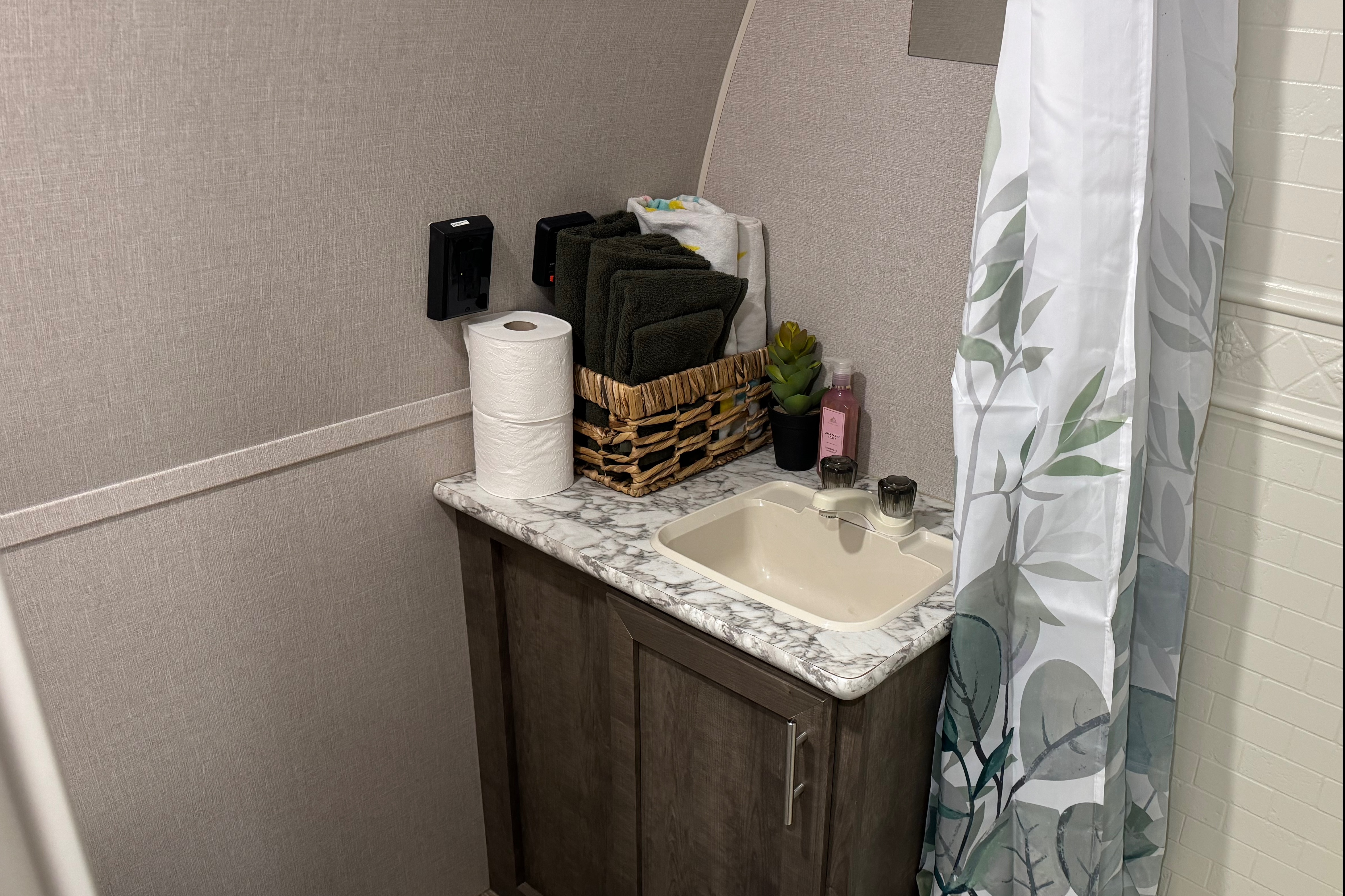 Tiny Home on the Roam