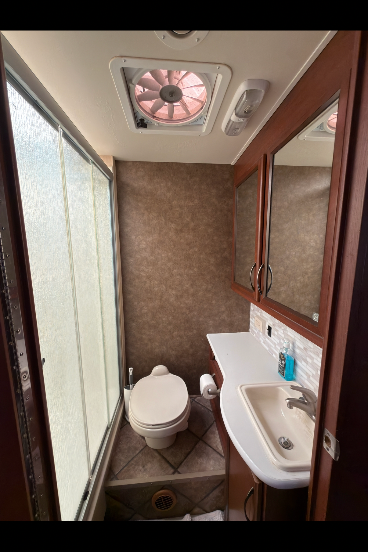 Family RV Thor Motor Coach Freedom Elite Class C