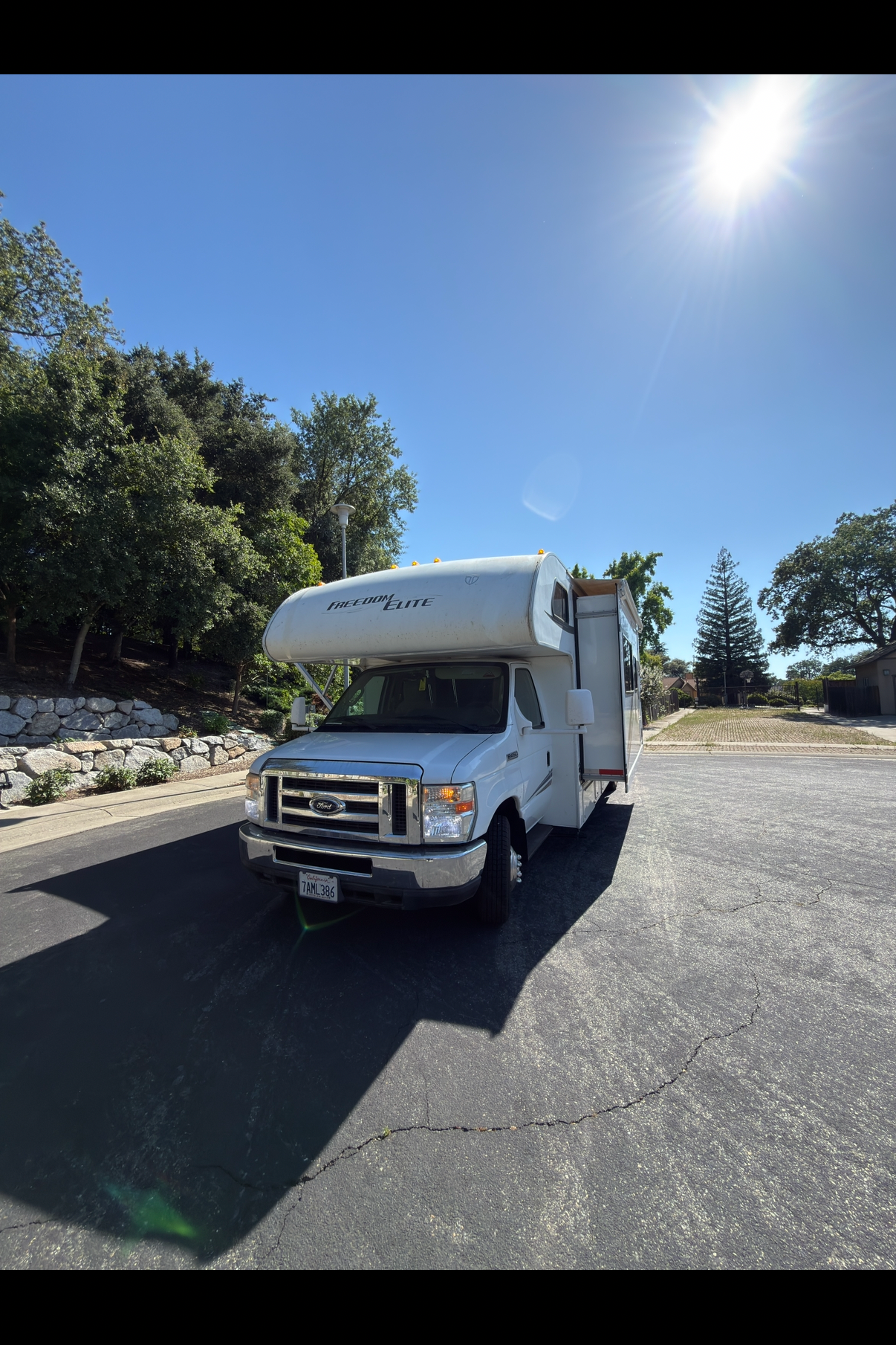Family RV Thor Motor Coach Freedom Elite Class C