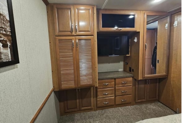 Fleetwood Bounder 35 Class A
