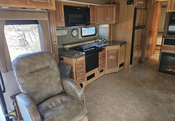 Fleetwood Bounder 35 Class A