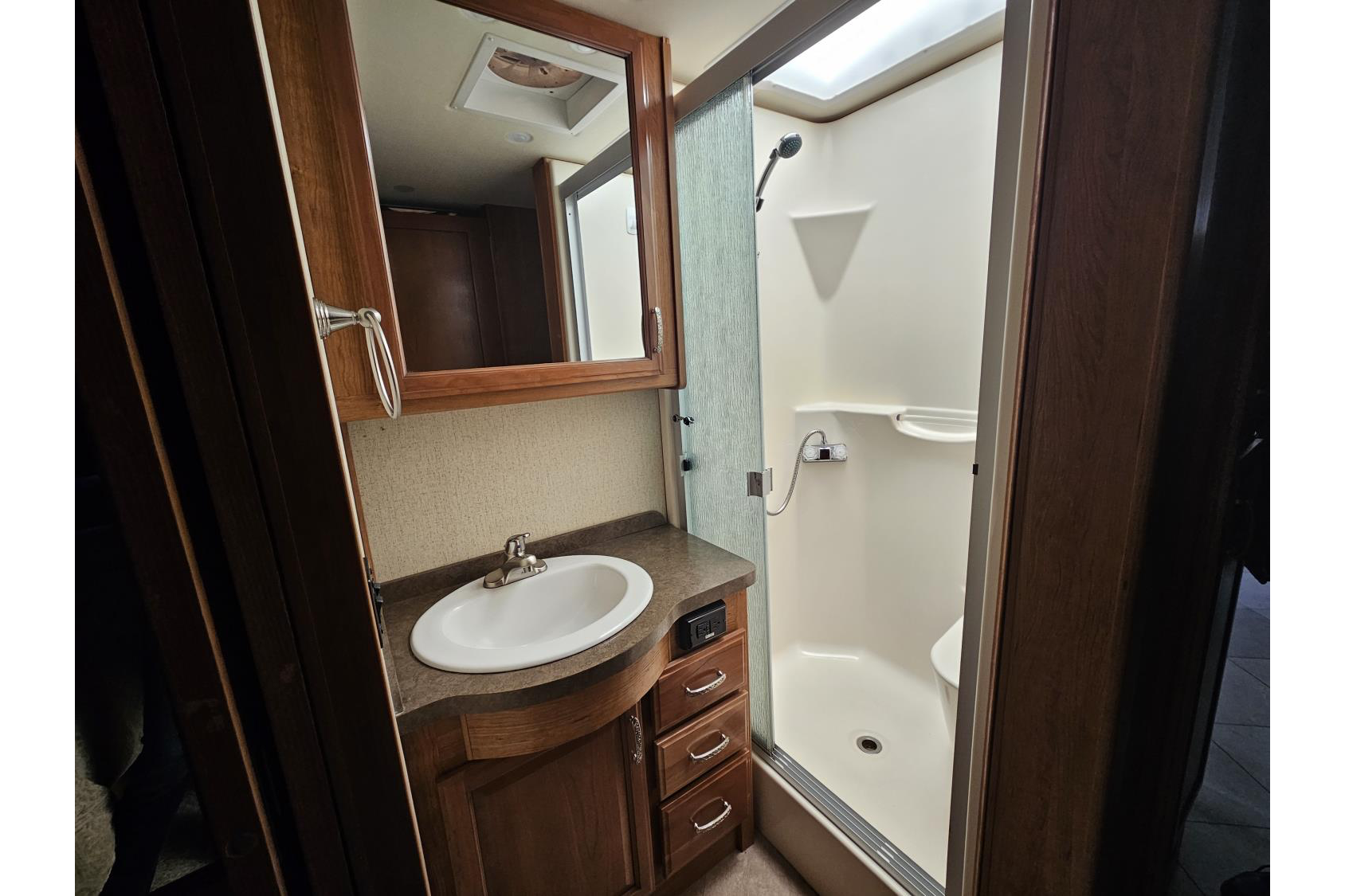 Fleetwood Bounder 35 Class A