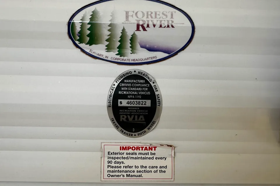 Jody's Forest River 201BHXL Travel Trailer