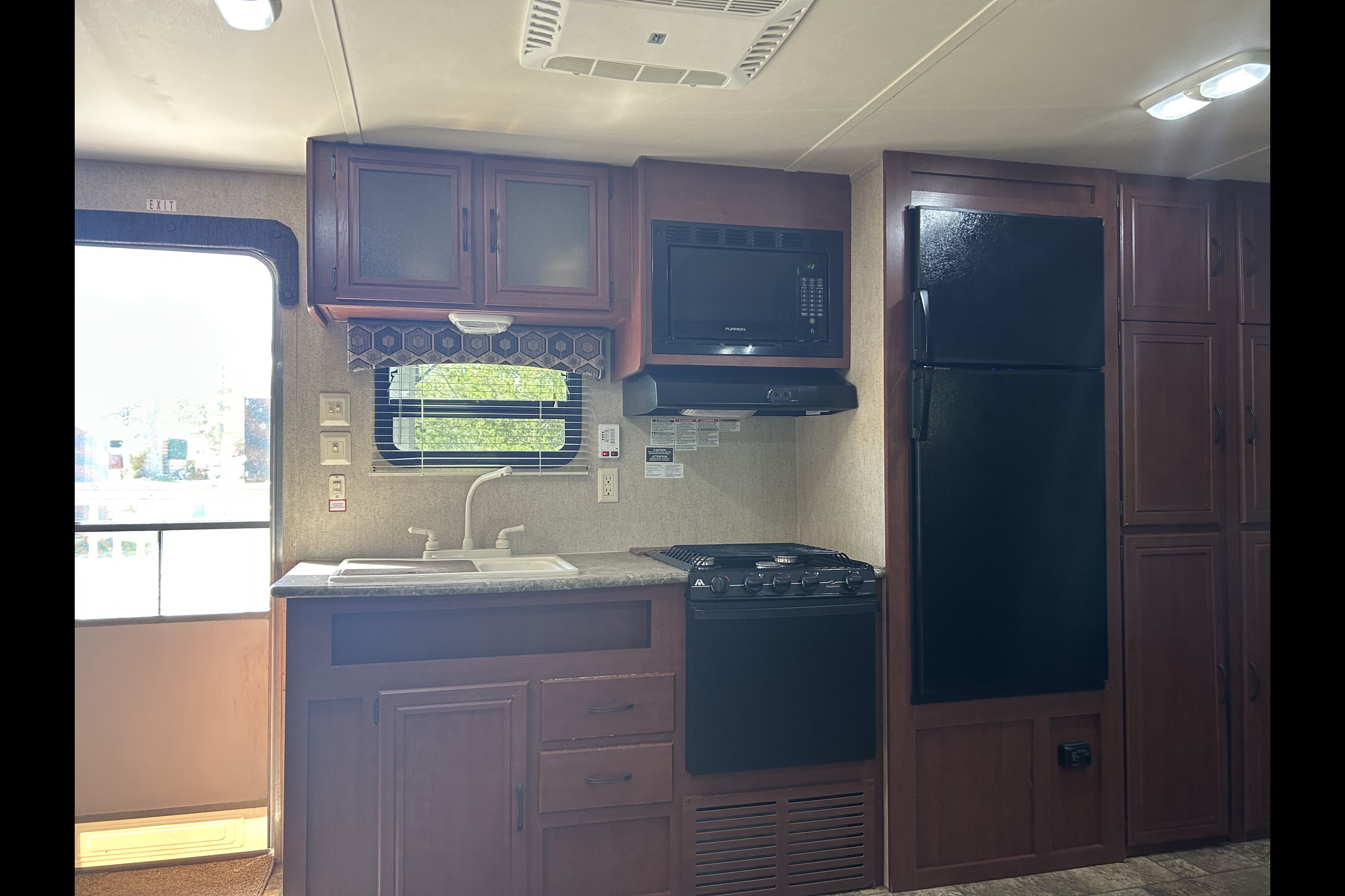 Dennis's Forest River Canyon Cat Travel Trailer
