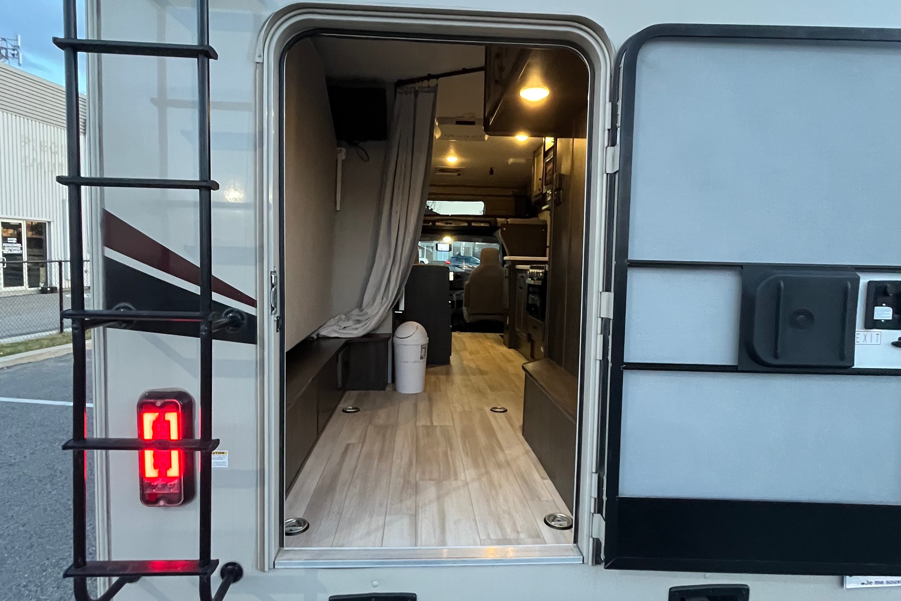 Martin Coachmen 2023 Leprechaun 220xg Classe C