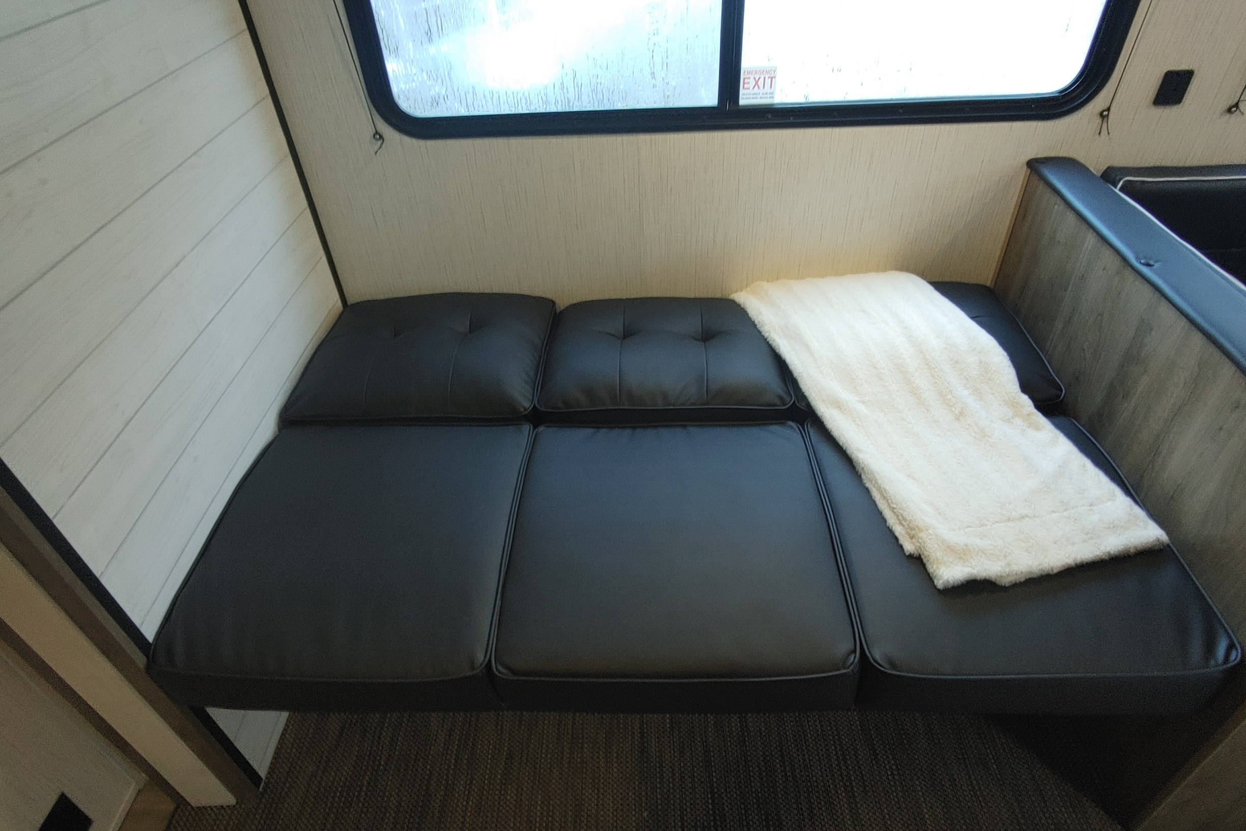 Family travels Heartland Pioneer BH280 Travel Trailer