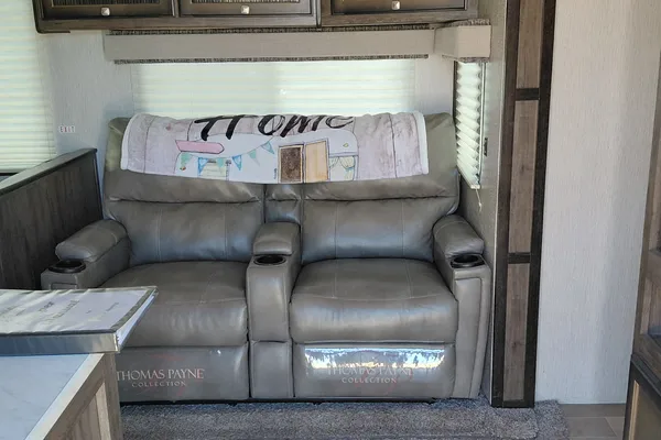 RV'n Away's Mallard 26 Travel Trailer