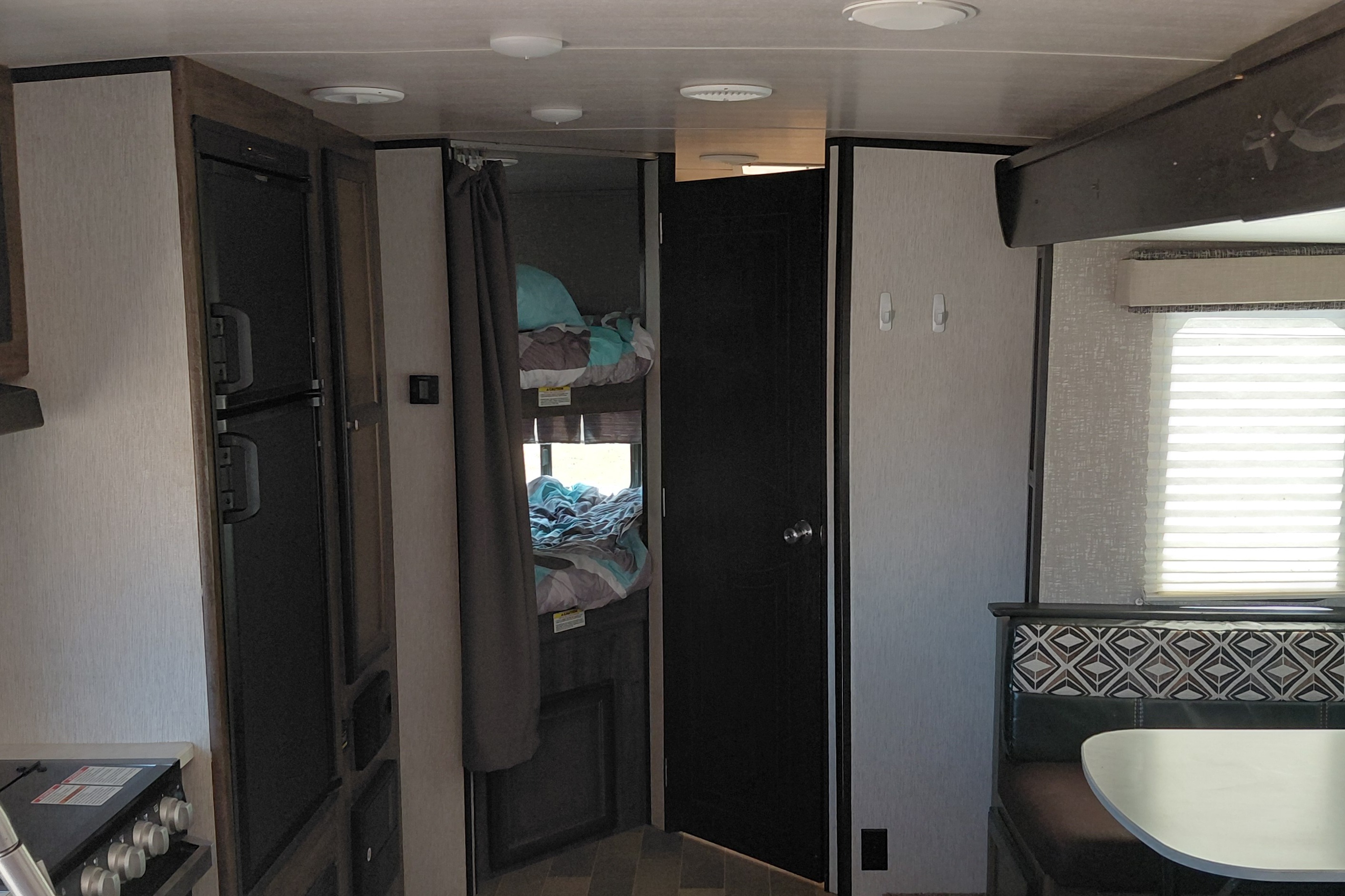 RV'n Away's Mallard 26 Travel Trailer