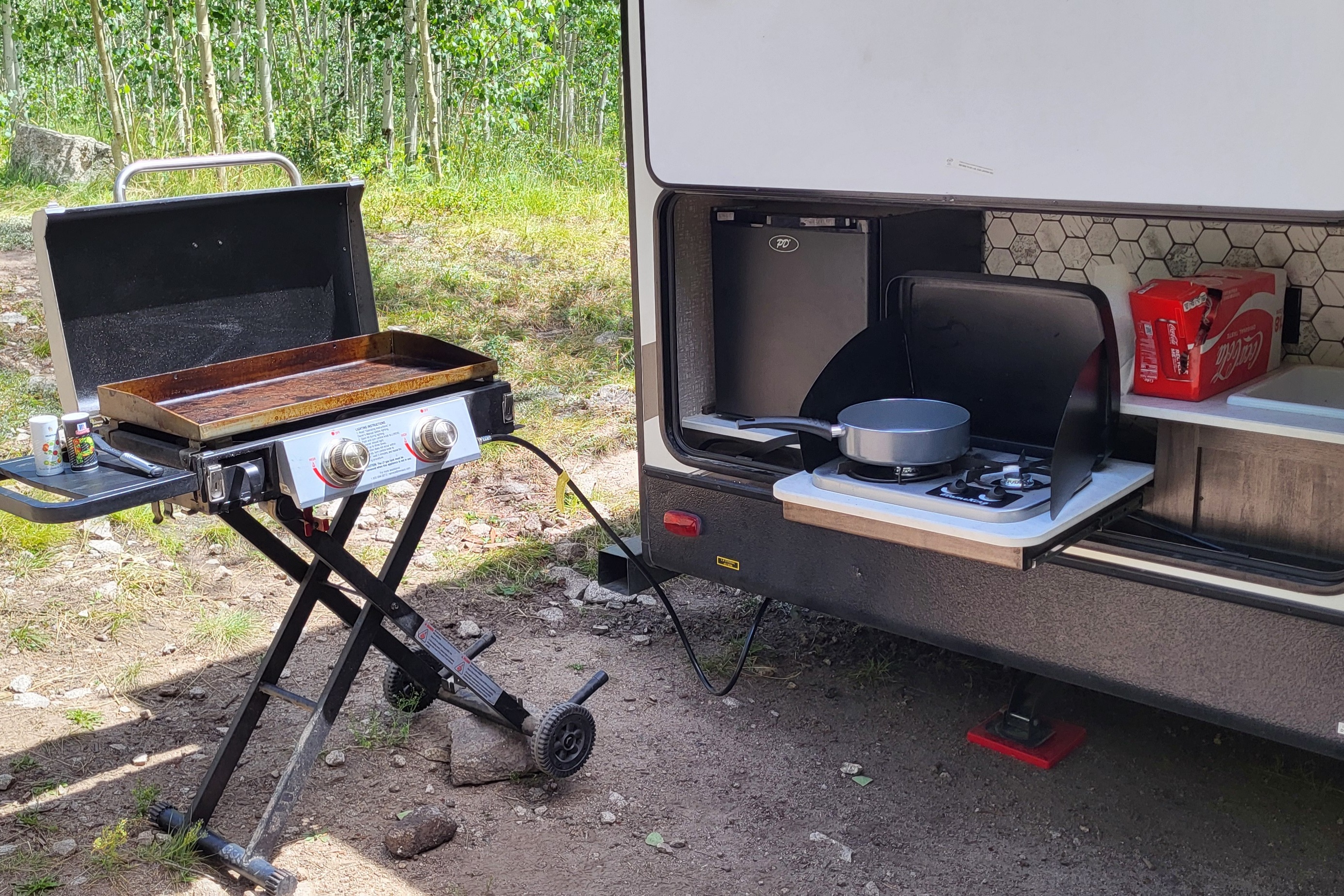 RV'n Away's Mallard 26 Travel Trailer