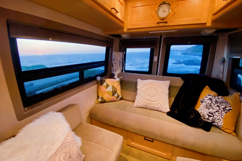 “Miss. Retro Pleasure-Way C Class Mercedes Sprinter Van