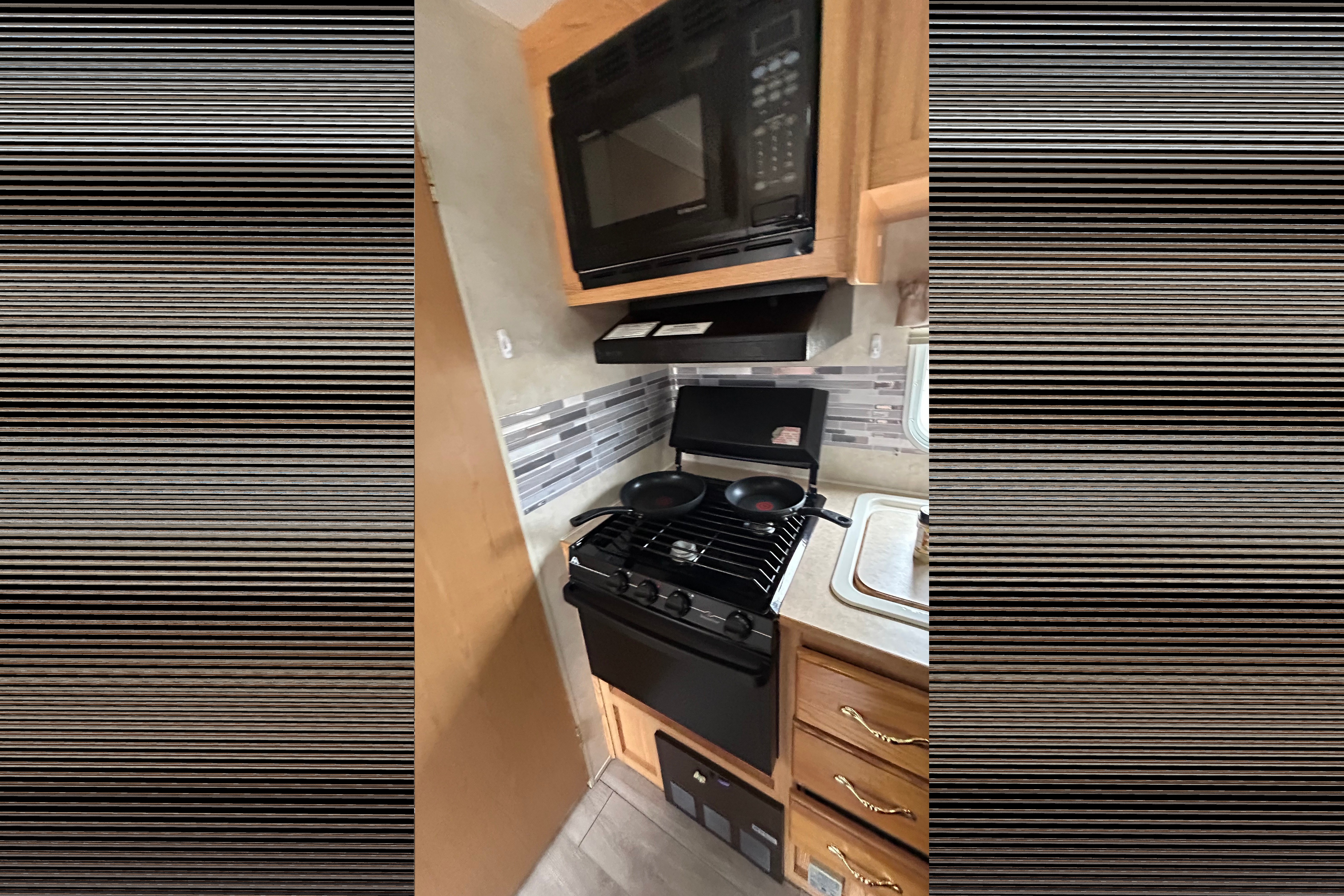 Fully Loaded with all necessities Keystone Hornet Trailer