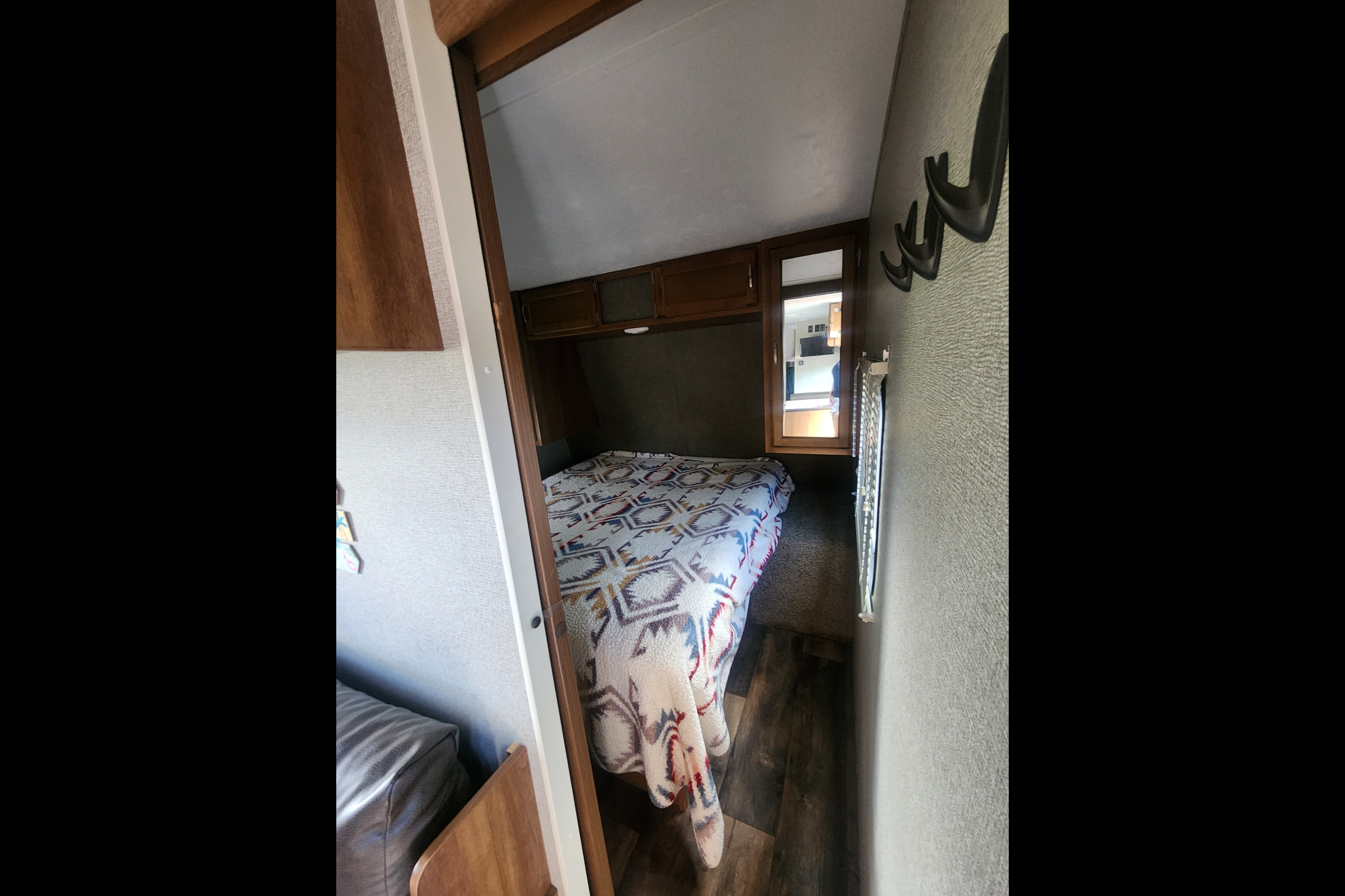 Comfy Camper! 28ft 2018 Keystone Springdale