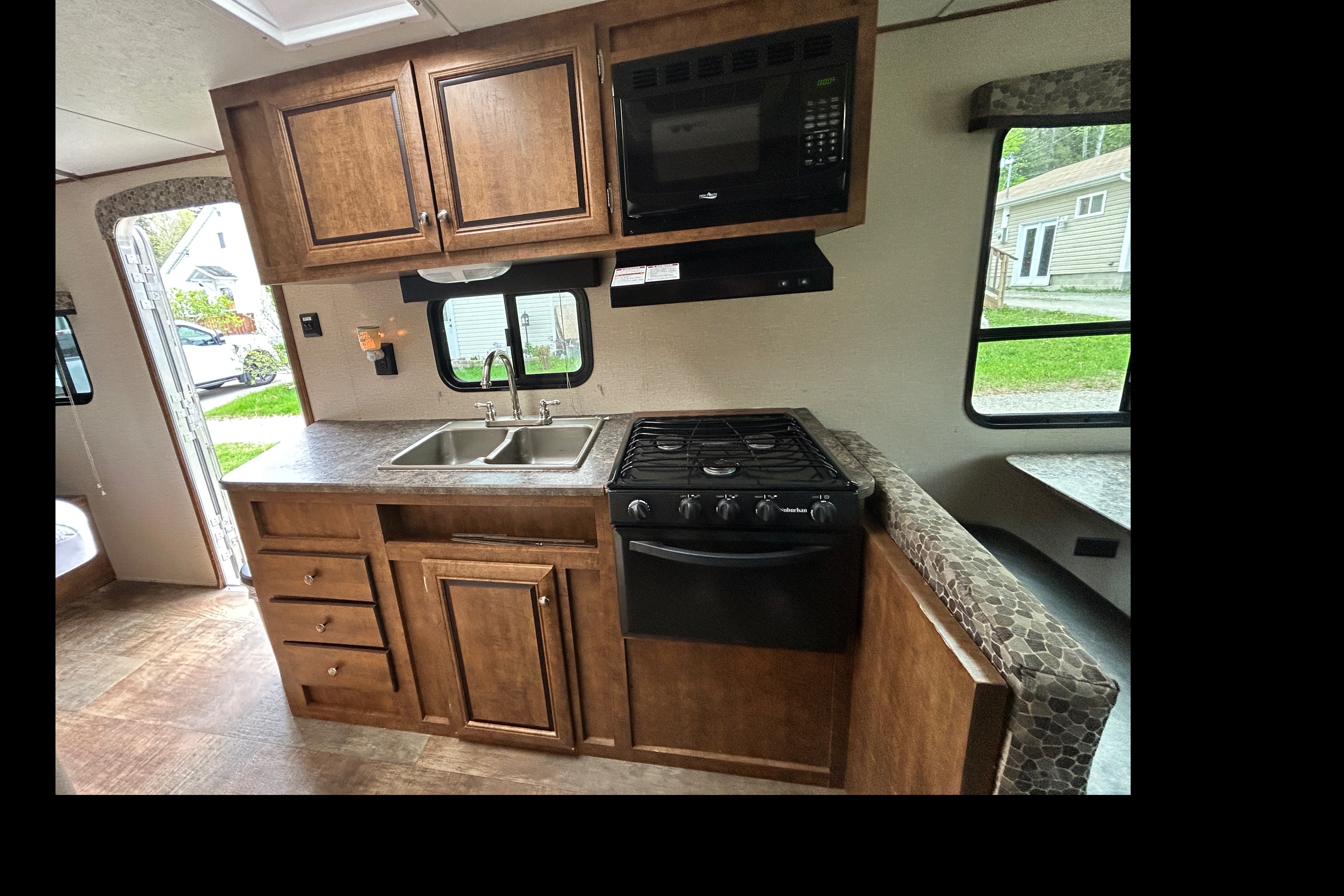 Monique's Crossroads Z1 Travel Trailer