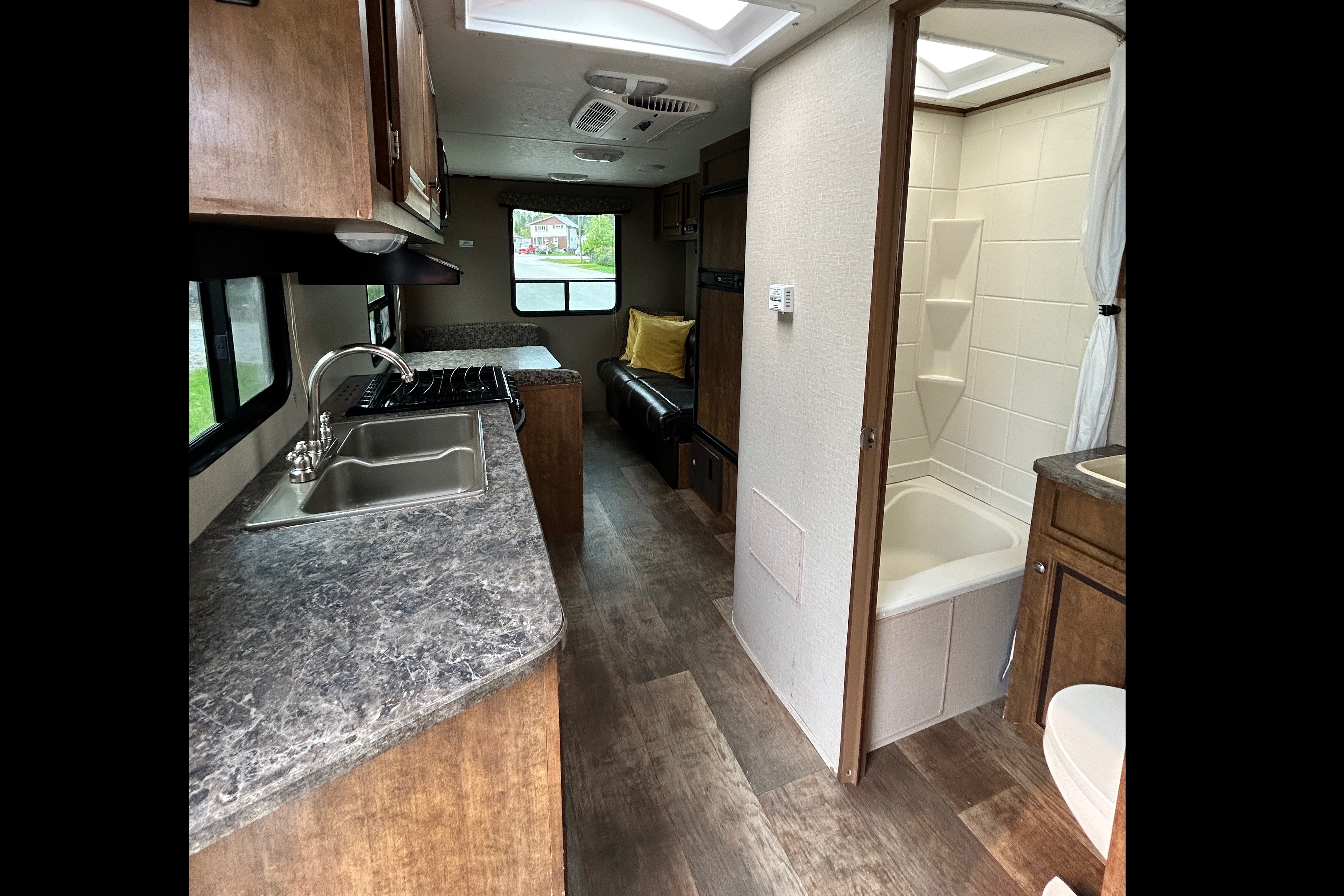 Monique's Crossroads Z1 Travel Trailer