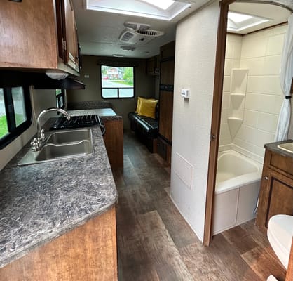 Monique's Crossroads Z1 Travel Trailer