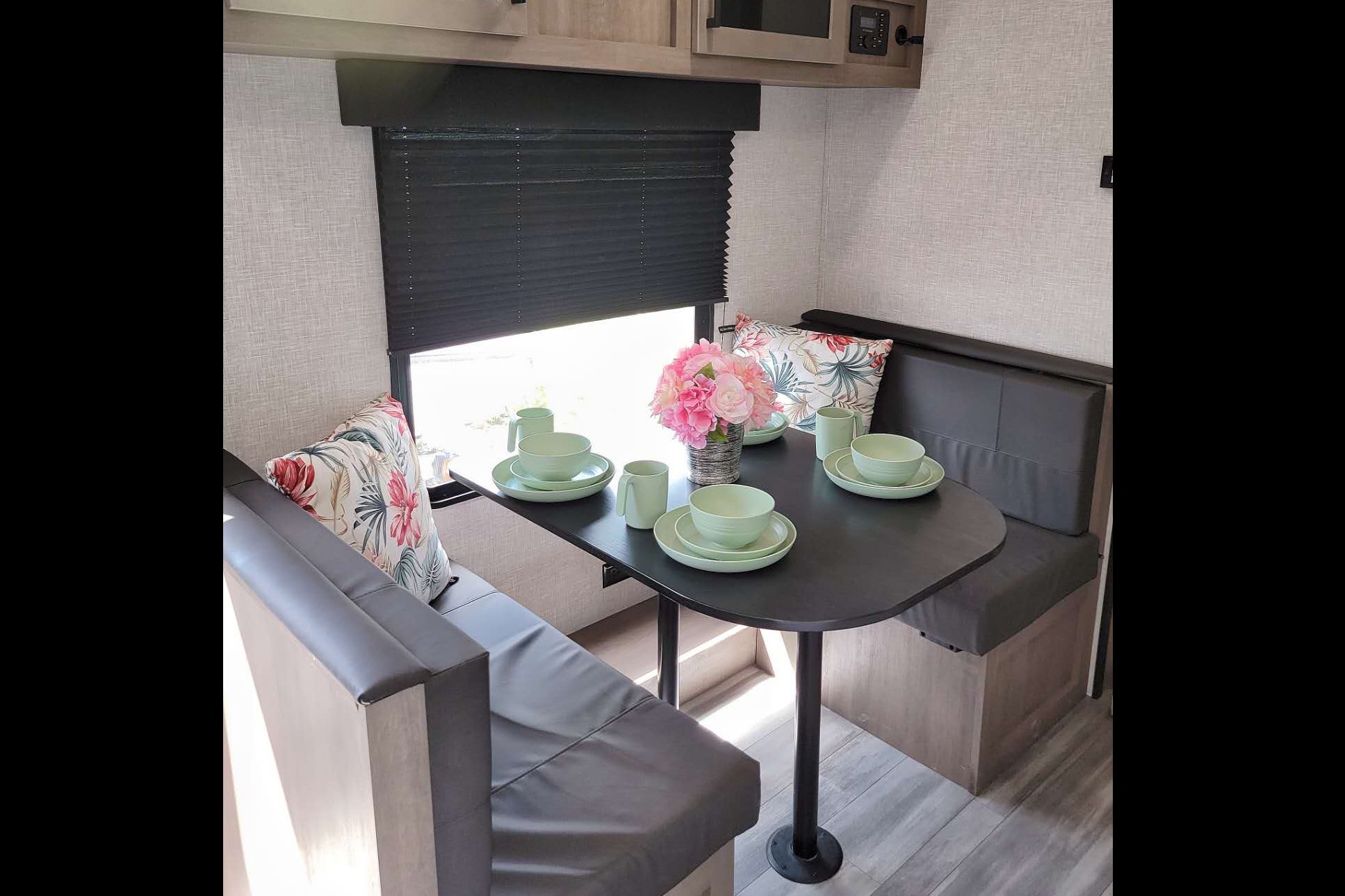 Brand New 2024 Jayco JAY Flight SLX 260BH Bunkhouse