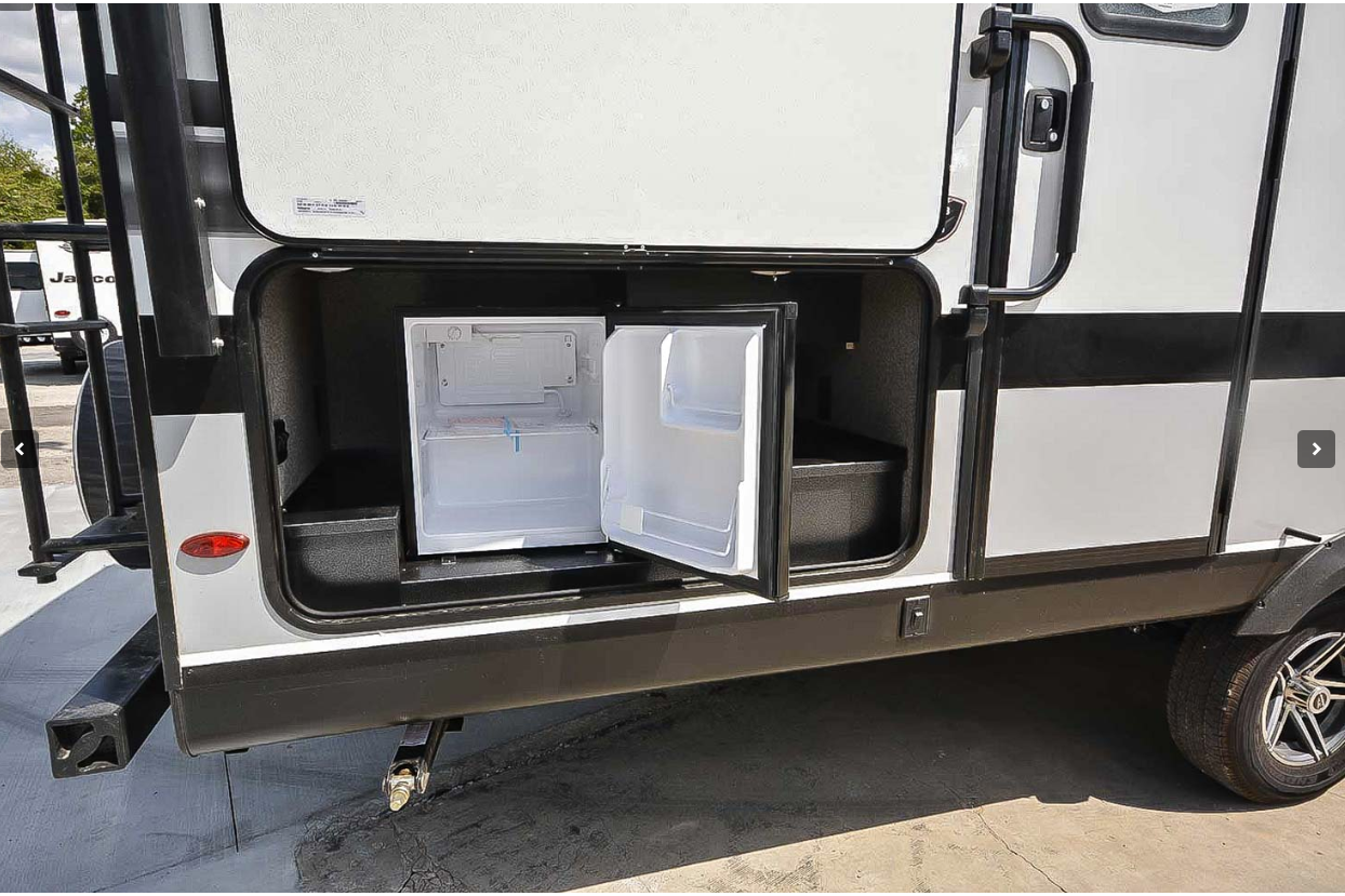 Felix's Jayco Jay Feather 25RB Travel Trailer