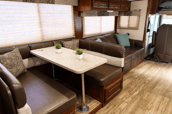 (#12) Luxury Class A RV 31FT | Sleeps 7 | Slide Outs | Burning Man | EDC
