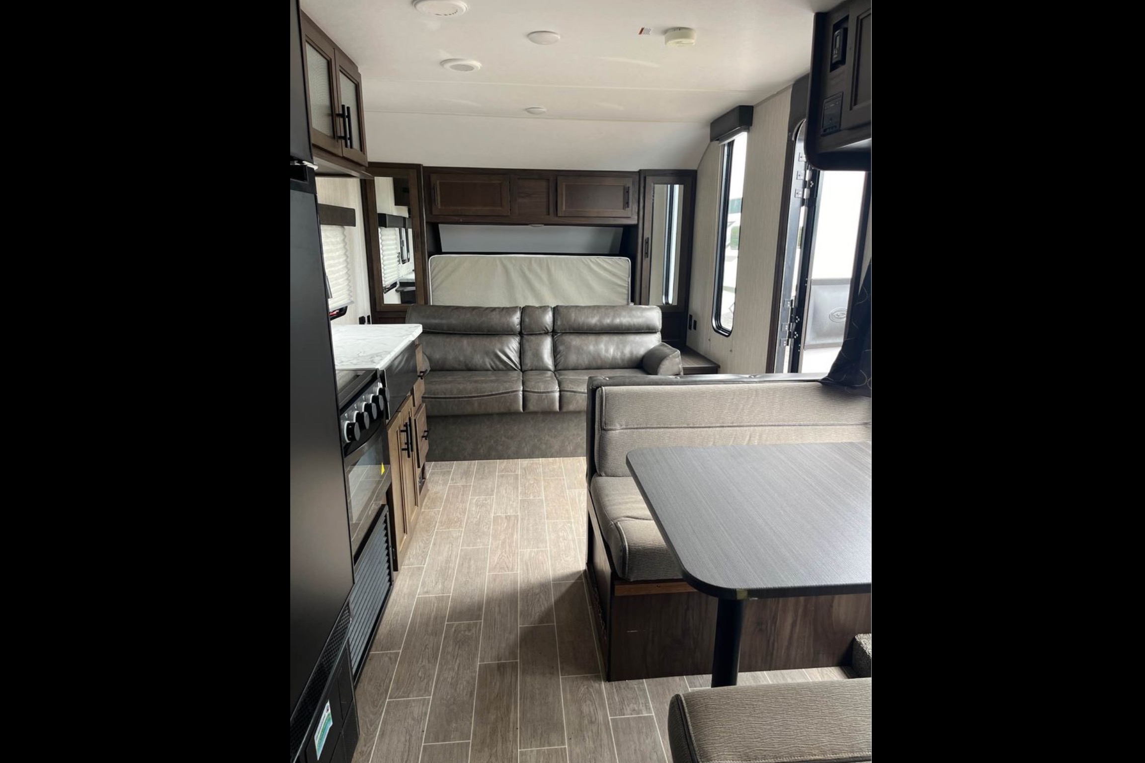2021 Forest River 22MKSE — Delivered & Set Up! Sleeps 6, Full Kitchen & Bath, Family-Friendly Camper!!