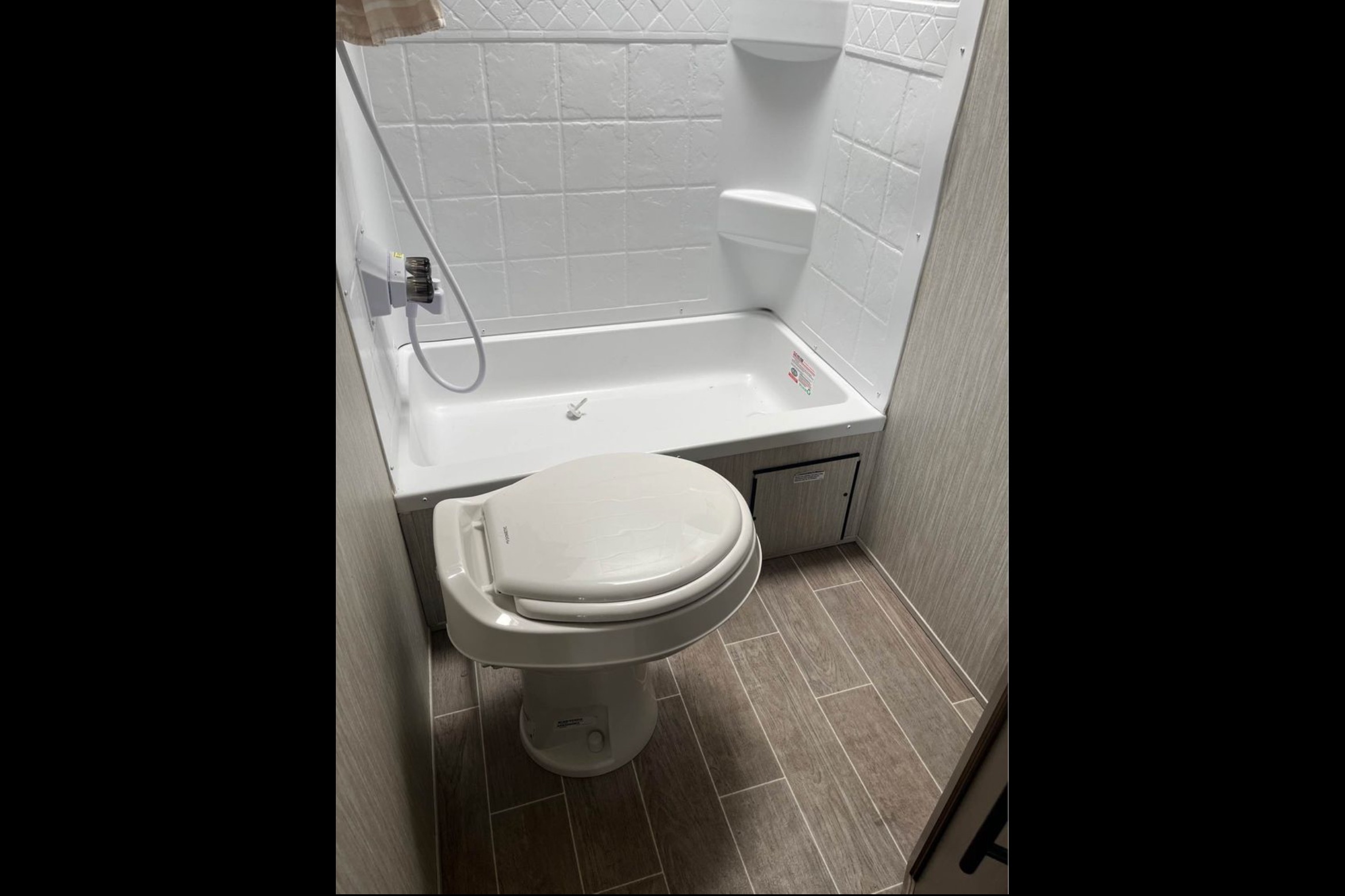 2021 Forest River 22MKSE — Delivered & Set Up! Sleeps 6, Full Kitchen & Bath, Family-Friendly Camper!!