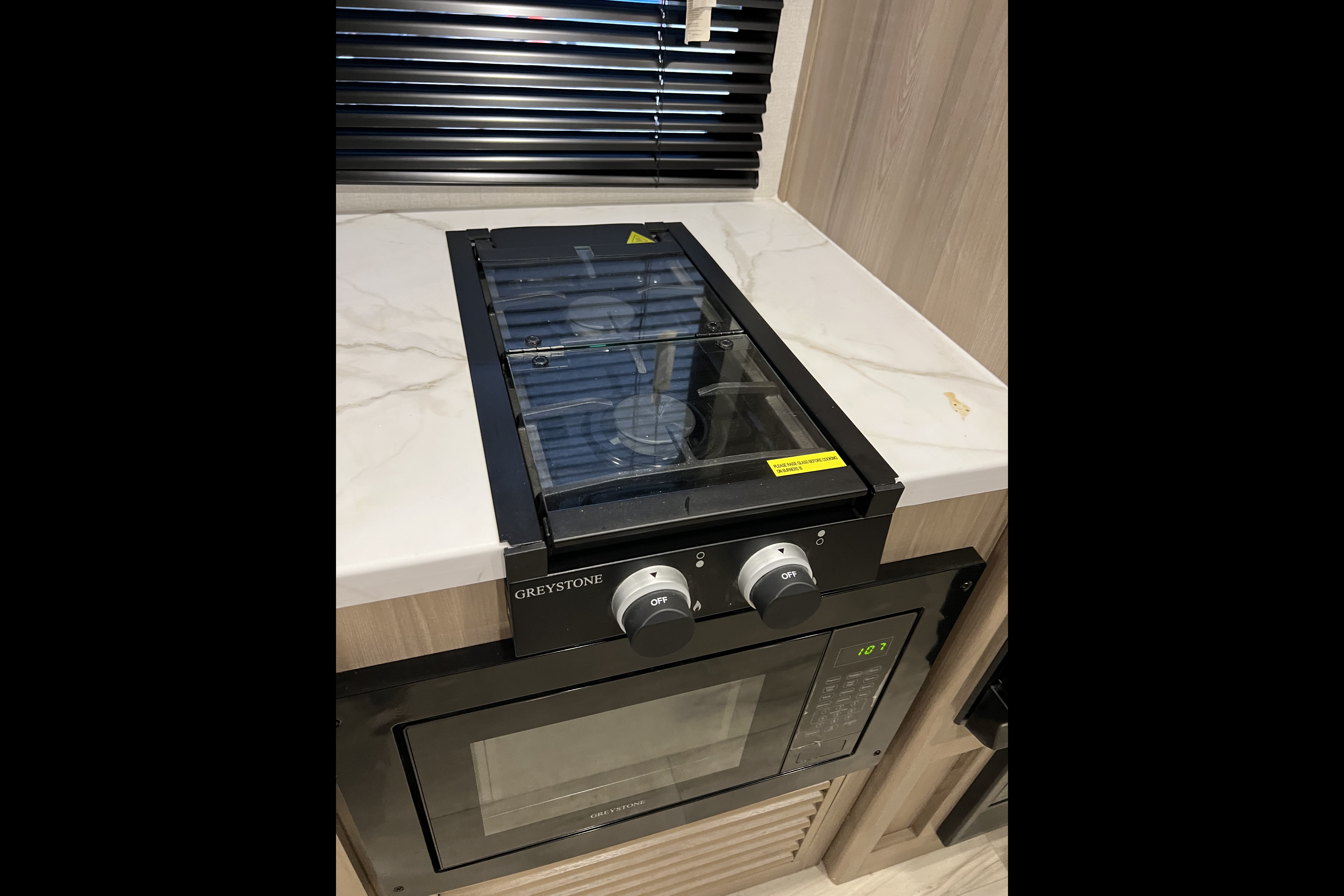 BRAND NEW! Sleeps 8❗️30’ 2025 Coleman Light 26BX