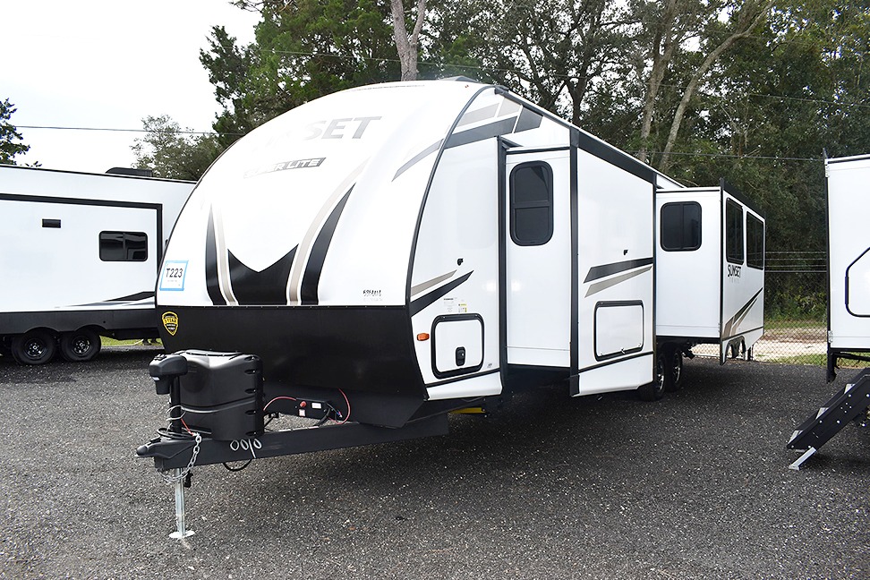Elizabeth's Crossroads Sunset trails 309rk Travel Trailer