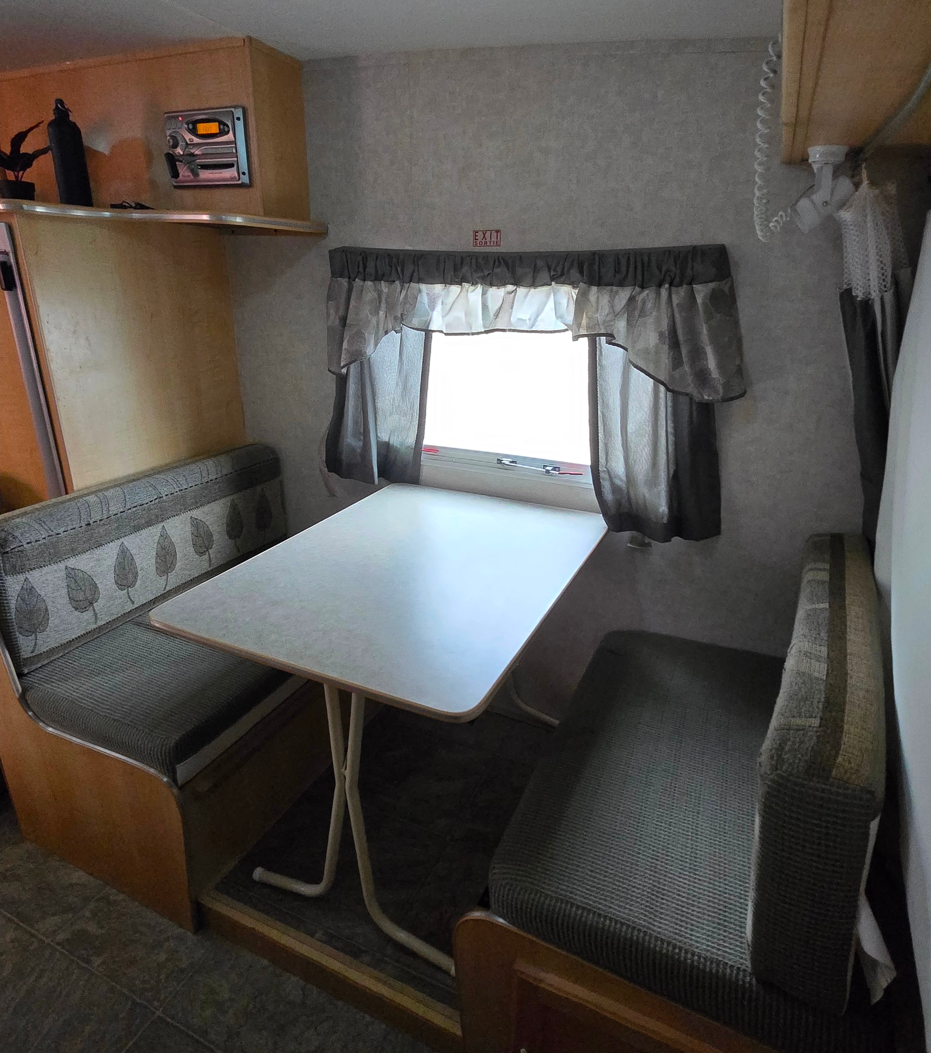 Trail Lite Bantam F18 Flier Travel  hybridTrailer