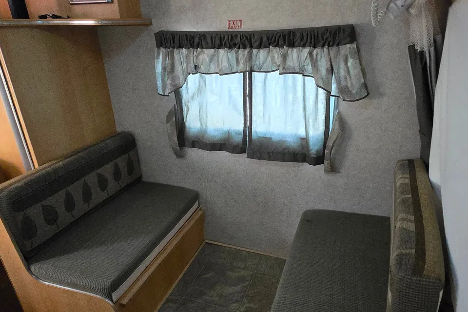 Trail Lite Bantam F18 Flier Travel hybridTrailer