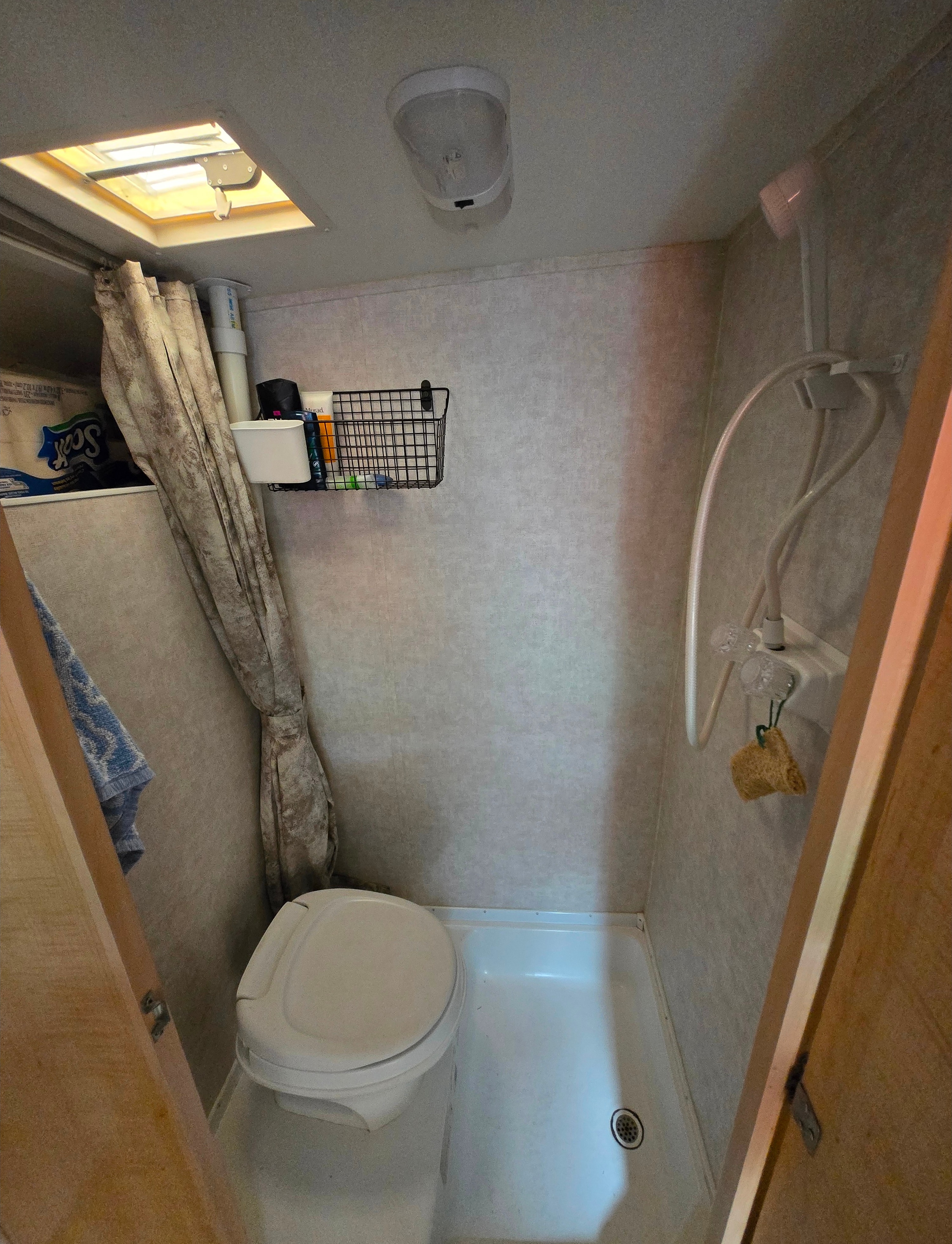 Trail Lite Bantam F18 Flier Travel  hybridTrailer