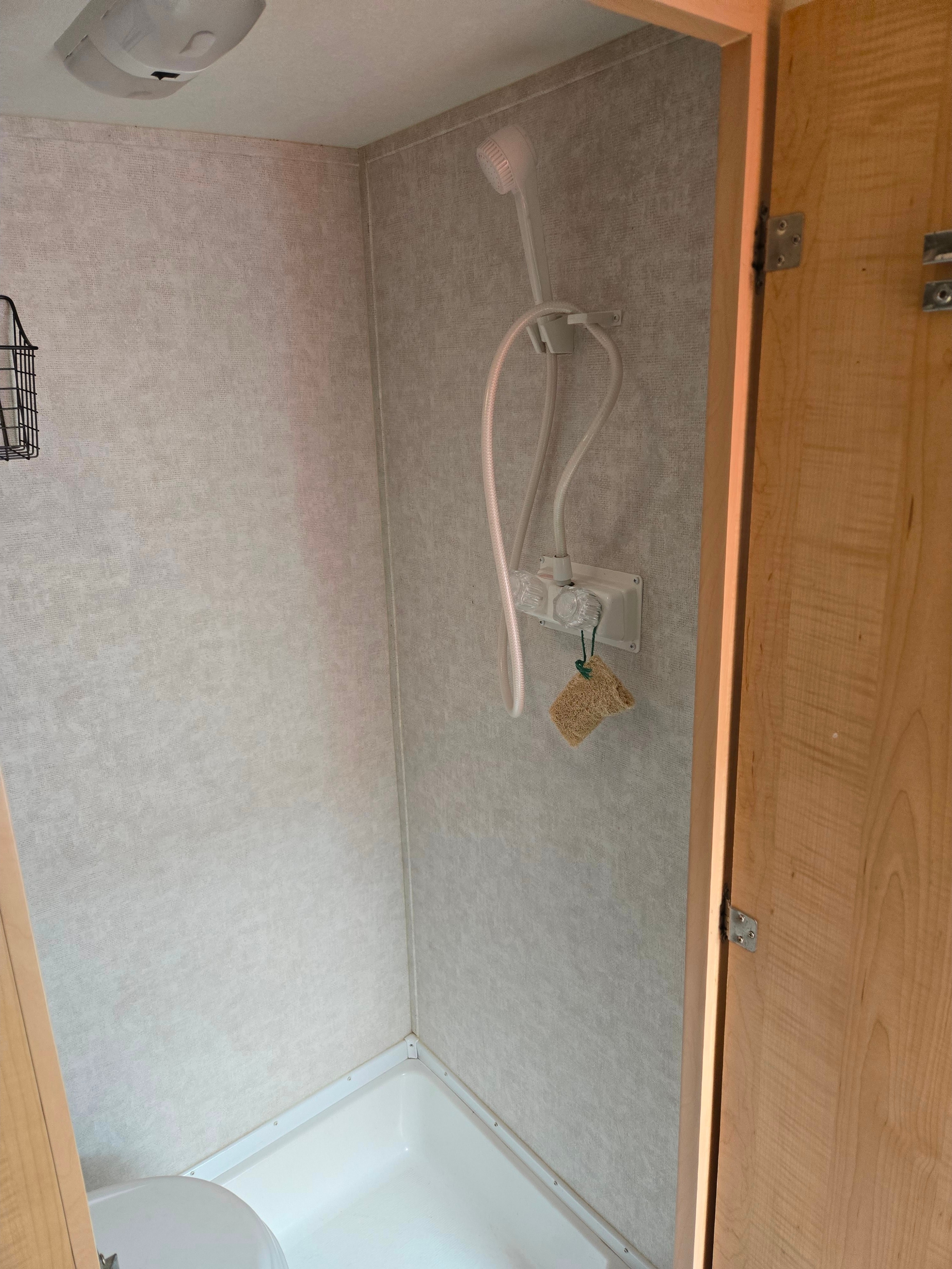 Trail Lite Bantam F18 Flier Travel  hybridTrailer