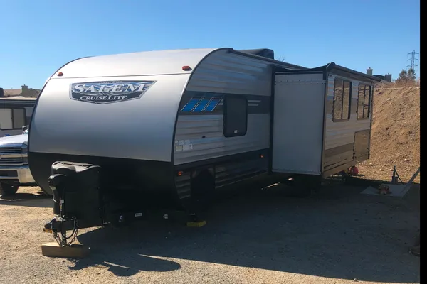 5 Bed Trailer - 32’ - Delivery Only👉🏻 Anywhere you want to go!