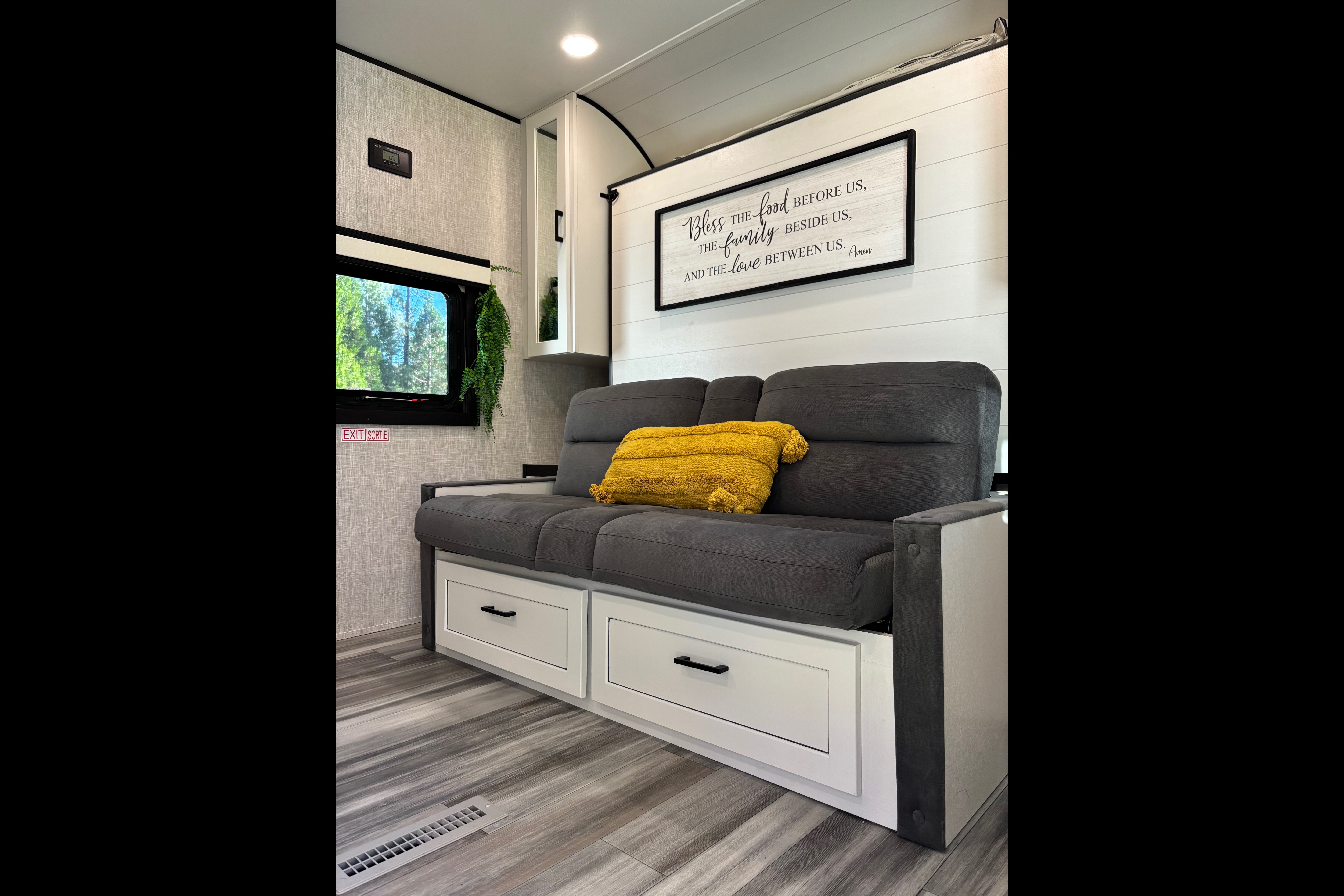 Dominy's Jayco Jay Flight 235MBHW Travel Trailer