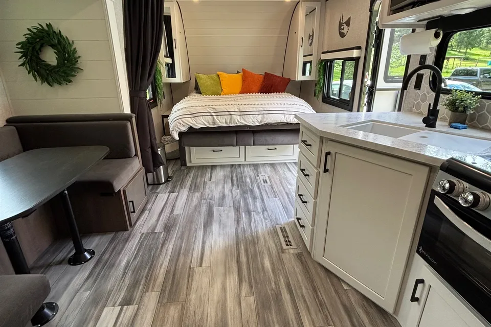 Dominy's Jayco Jay Flight 235MBHW Travel Trailer