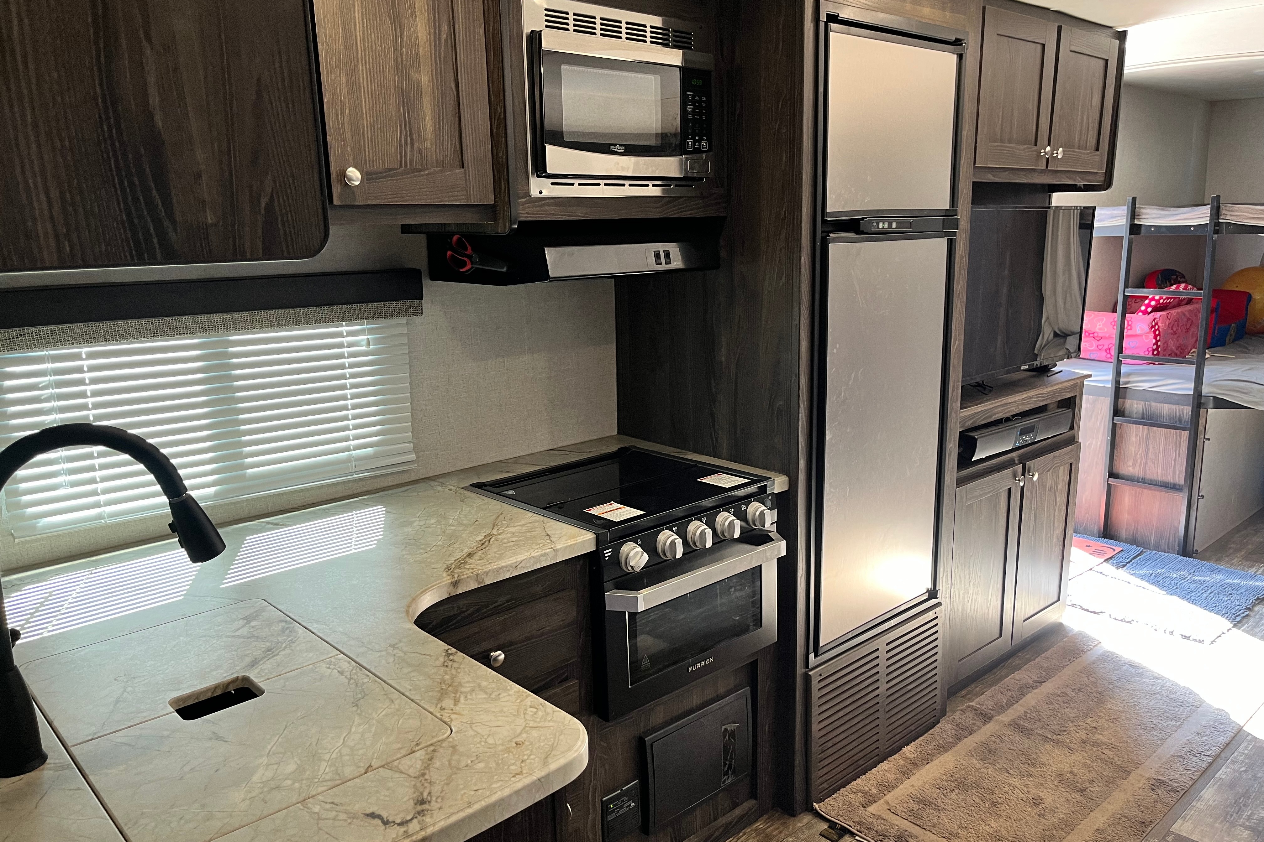 J&T Family Friendly Bunkhouse