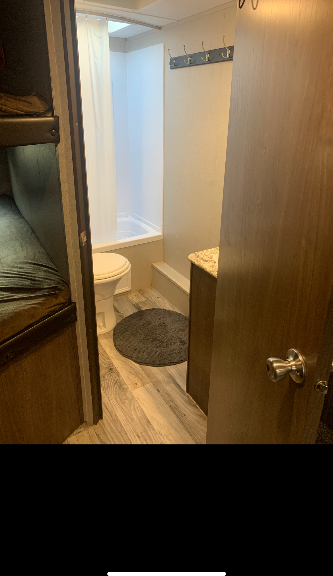 Venoms Keystone 24bhs Travel Trailer