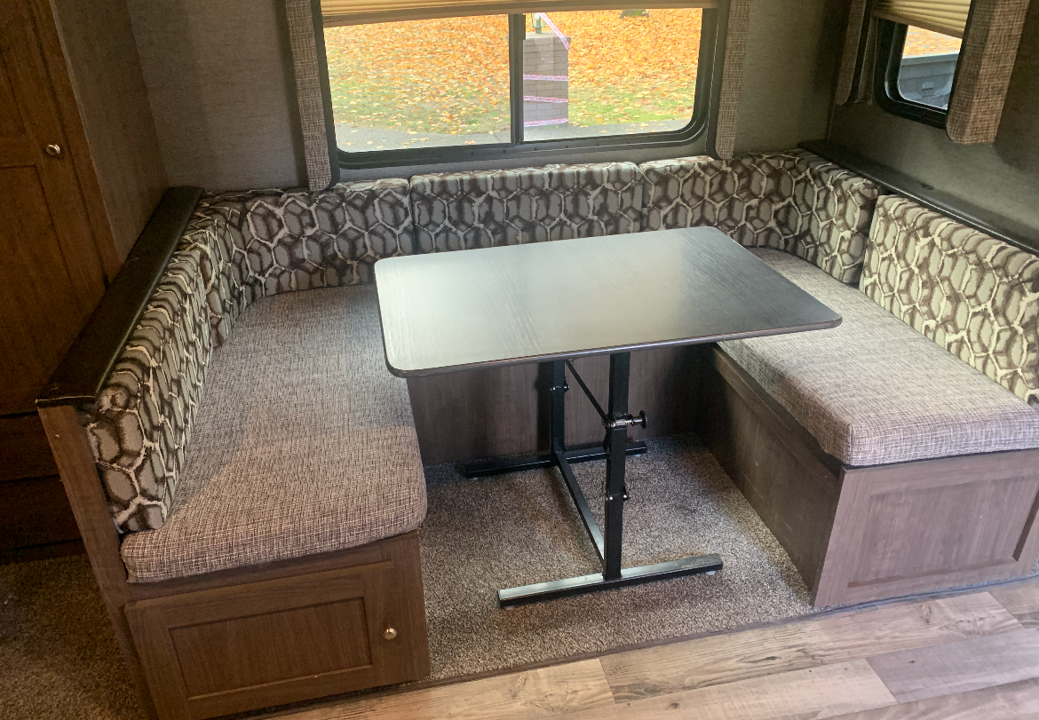 Venoms Keystone 24bhs Travel Trailer