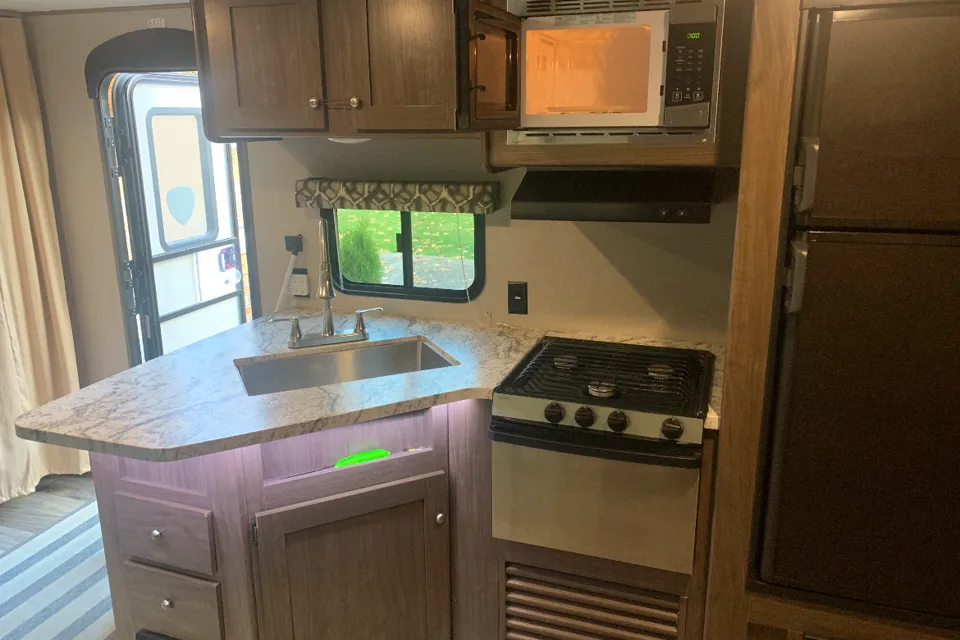 Venoms Keystone 24bhs Travel Trailer