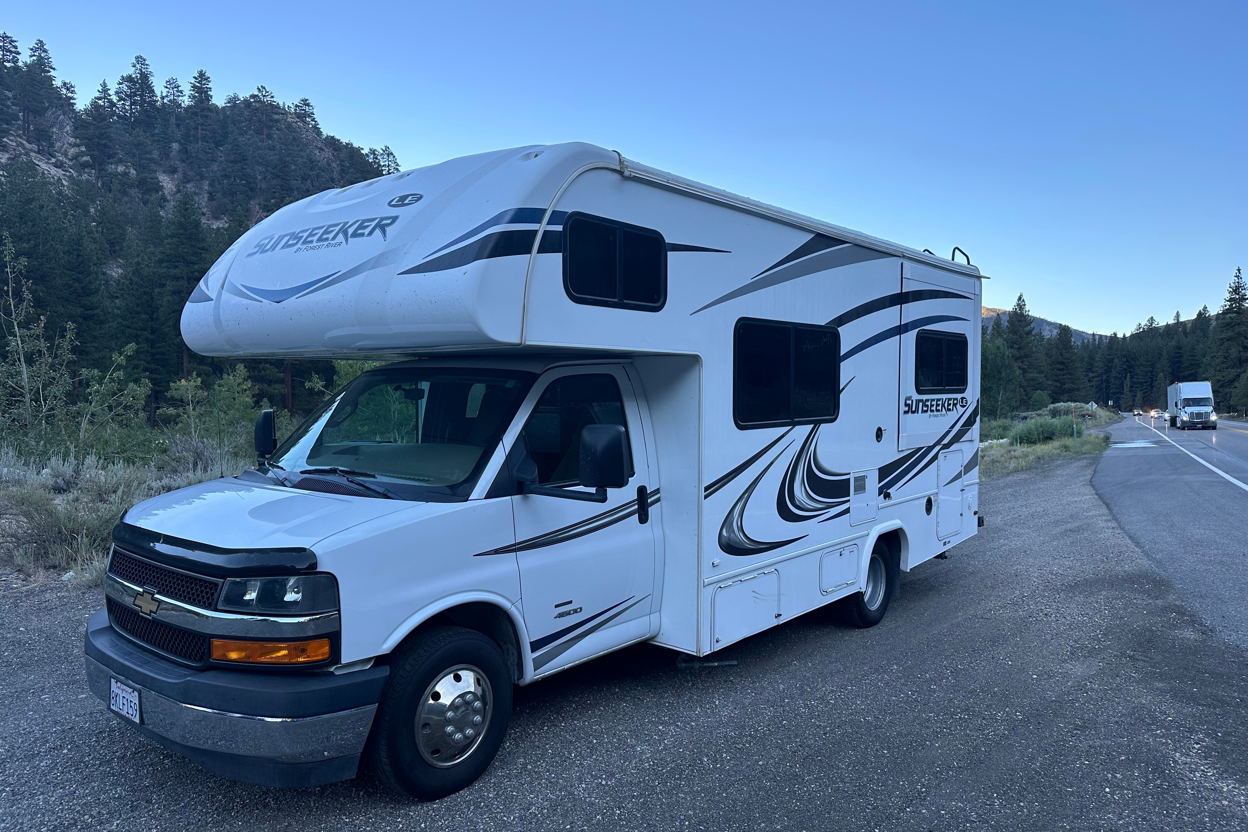 Michael 's Forest River Sunseeker LE G4500 Class C