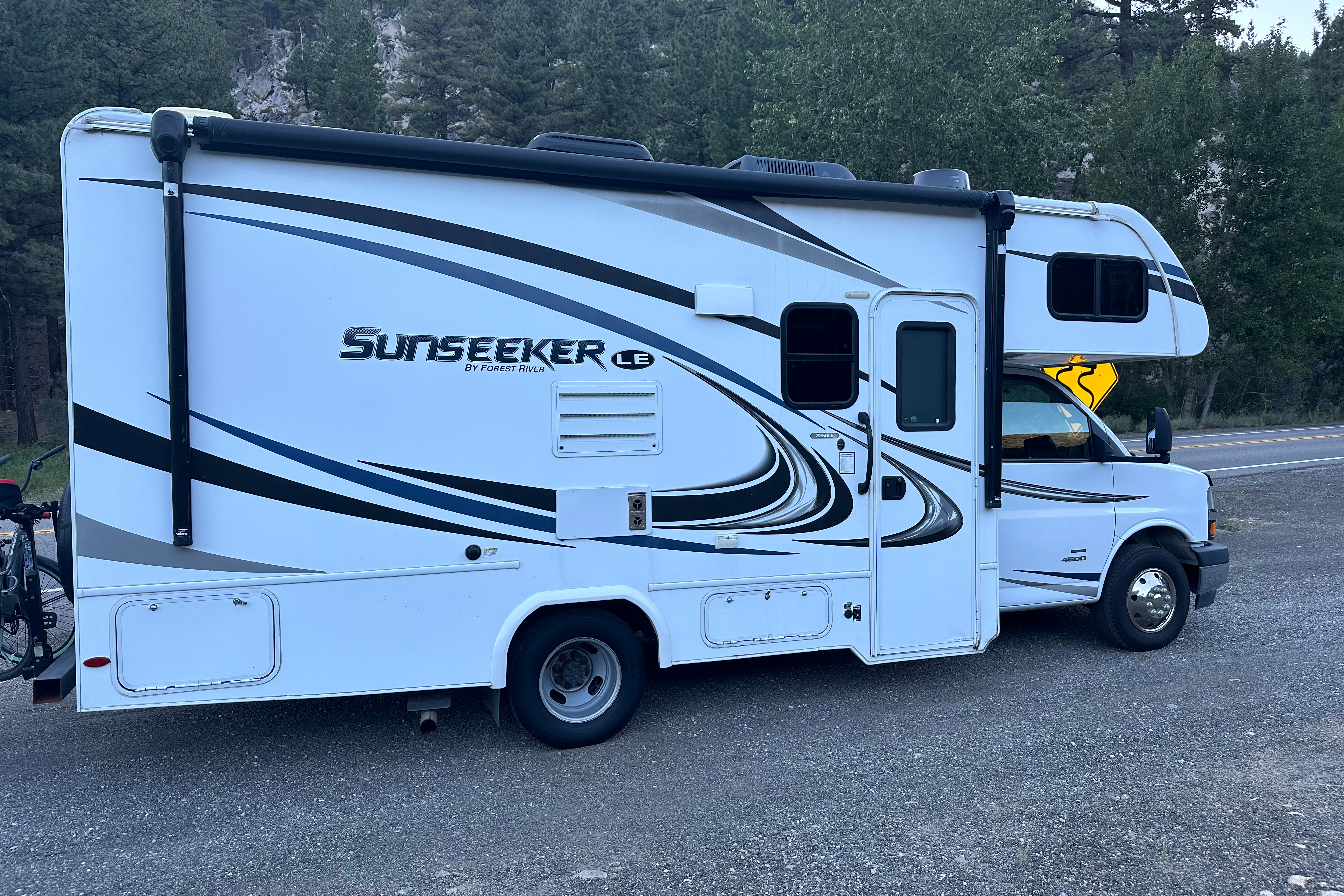 Michael 's Forest River Sunseeker LE G4500 Class C
