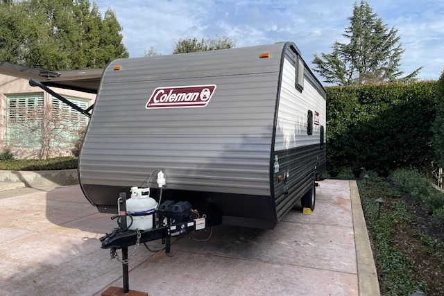 Dustin's Dutchmen Coleman M-17B Travel Trailer