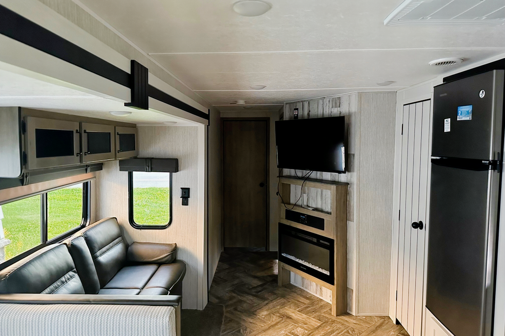 Emily's Palomino Puma Travel Trailer