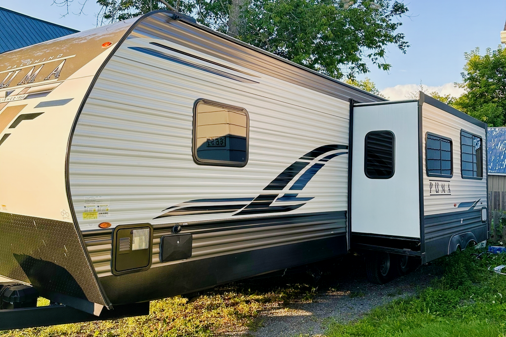 Emily's Palomino Puma Travel Trailer