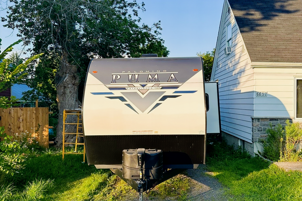Emily's Palomino Puma Travel Trailer