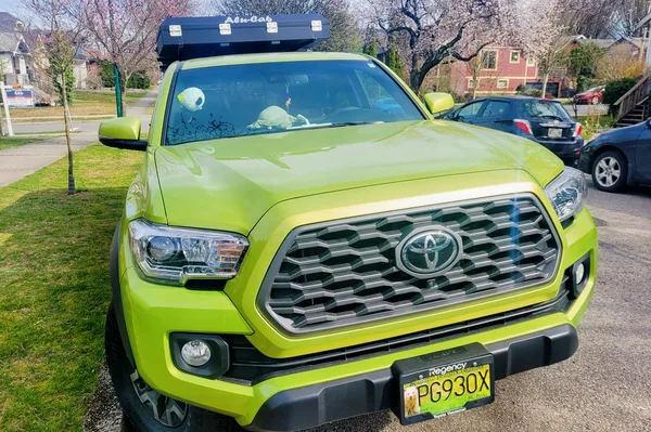 Tacoma Off-Road and Alu-cab 3-R roof tent Truck Camper