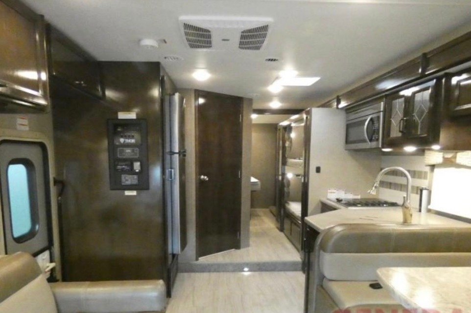 Rock’s Thor Motor Coach Quantum Class C