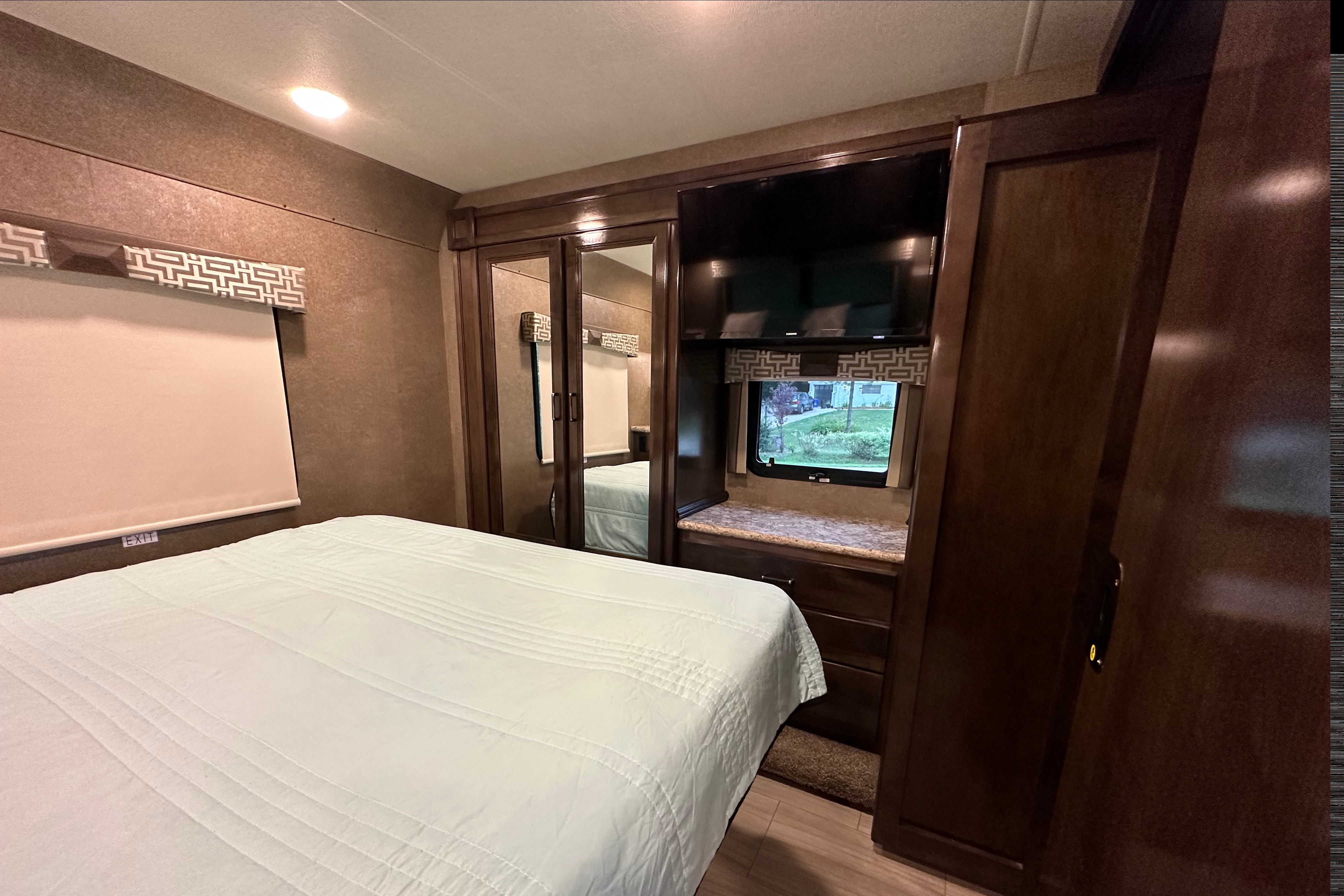 Rock’s Thor Motor Coach Quantum Class C
