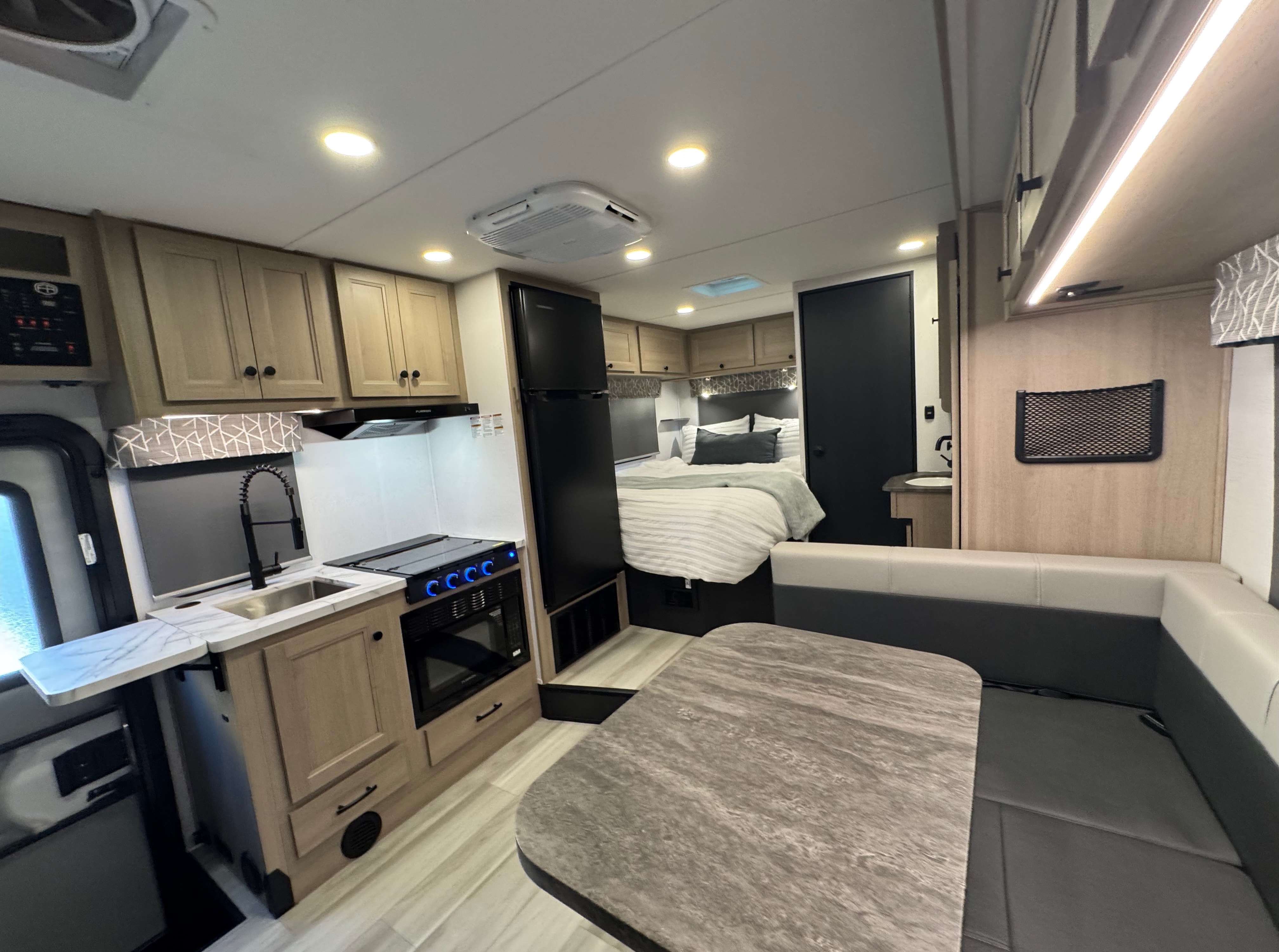 ✨Brand New 2026 ✨The Easy Escape – Sunseeker 🚐🌄🌲